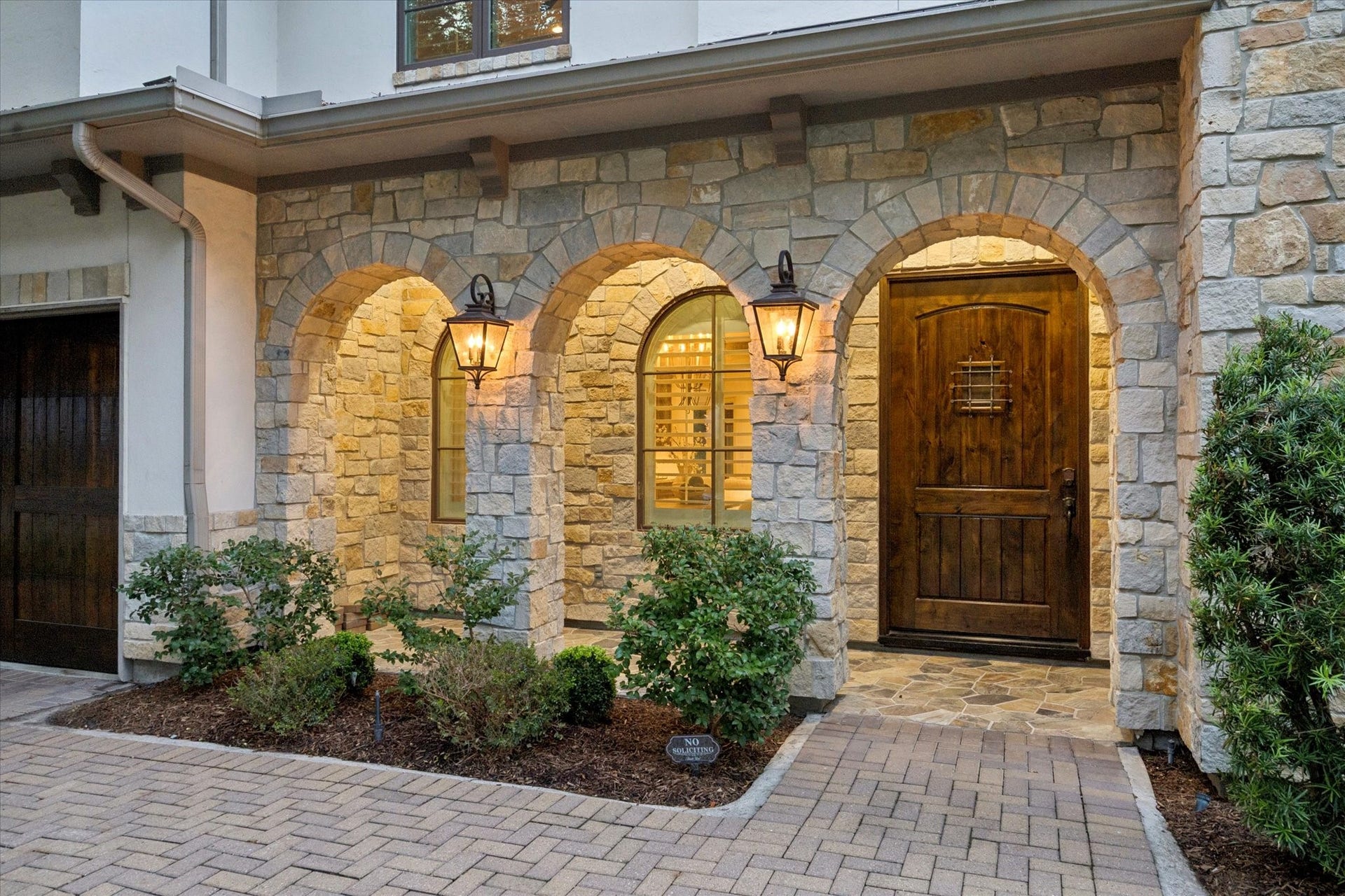 6006 Floyd Street, Houston, TX 77007 6006 Floyd Street, Houston, TX 77007
