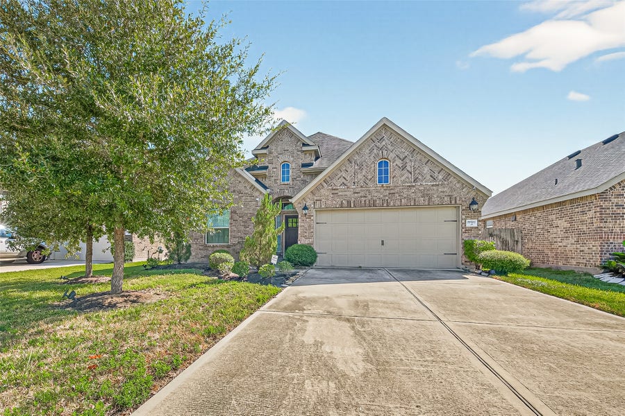 Property photo for 19707 Lakeside Pointe Court, Richmond, TX