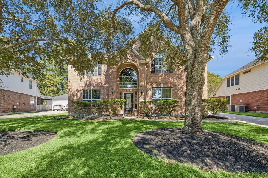 Property photo for 20018 Texas Laurel Trail, Humble, TX
