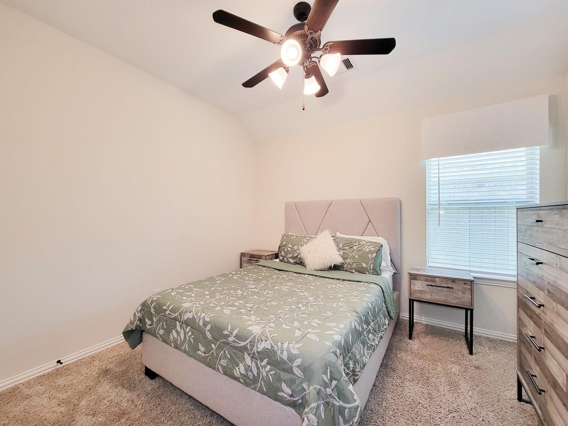 22902 Henderson Row Drive, Richmond, TX 77469 22902 Henderson Row Drive, Richmond, TX 77469