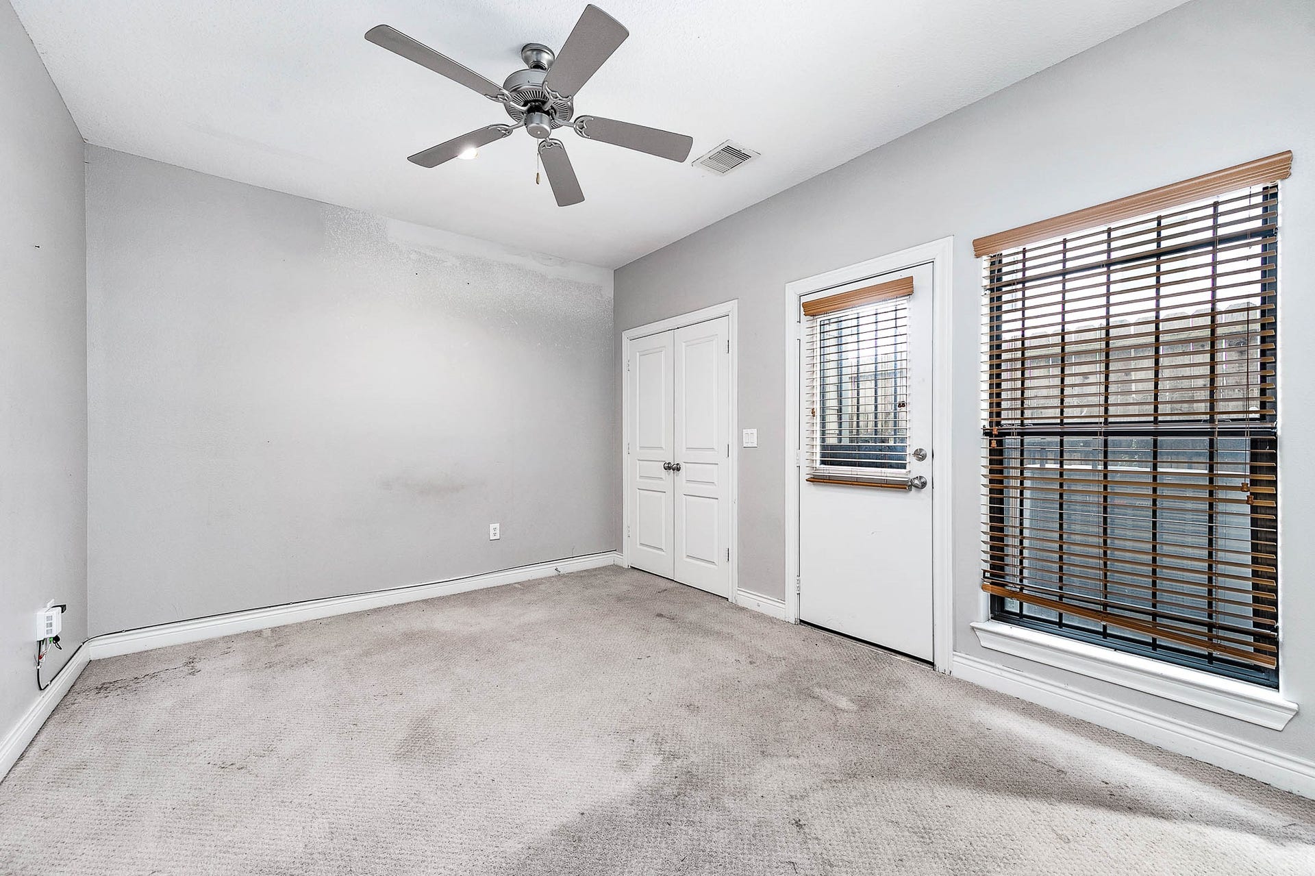 2503 Dallas Street, Houston, TX 77003 1st floor bedroom