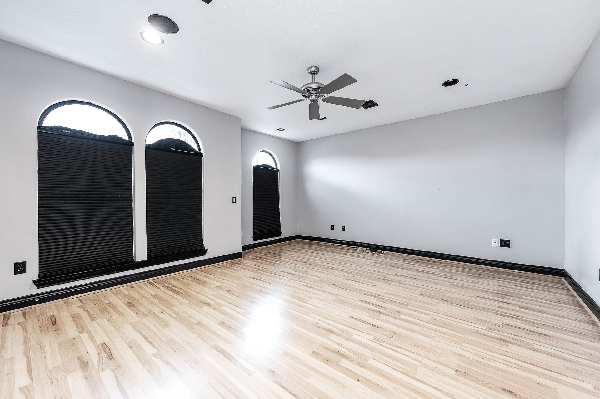 2503 Dallas Street, Houston, TX 77003 2503 Dallas Street, Houston, TX 77003