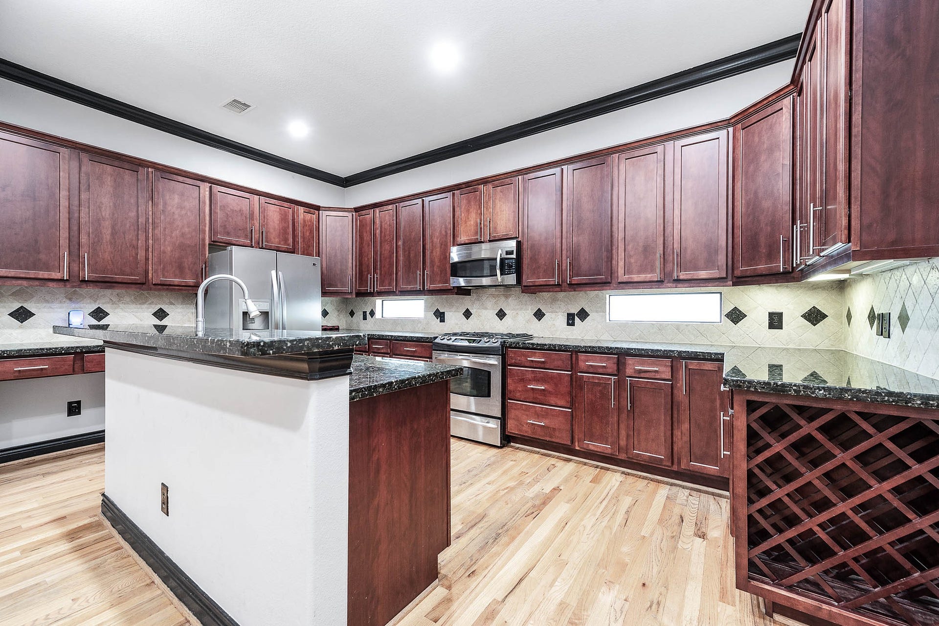 2503 Dallas Street, Houston, TX 77003 2503 Dallas Street, Houston, TX 77003