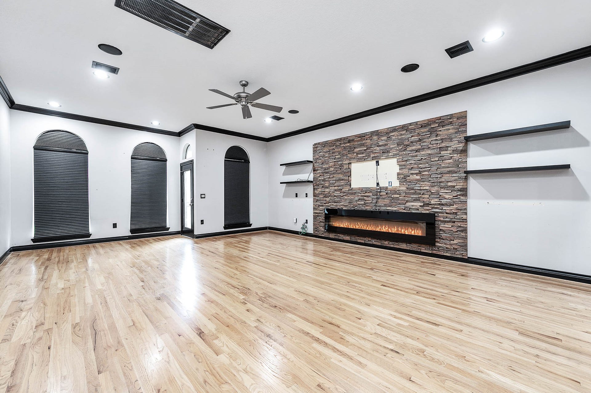 2503 Dallas Street, Houston, TX 77003 2503 Dallas Street, Houston, TX 77003