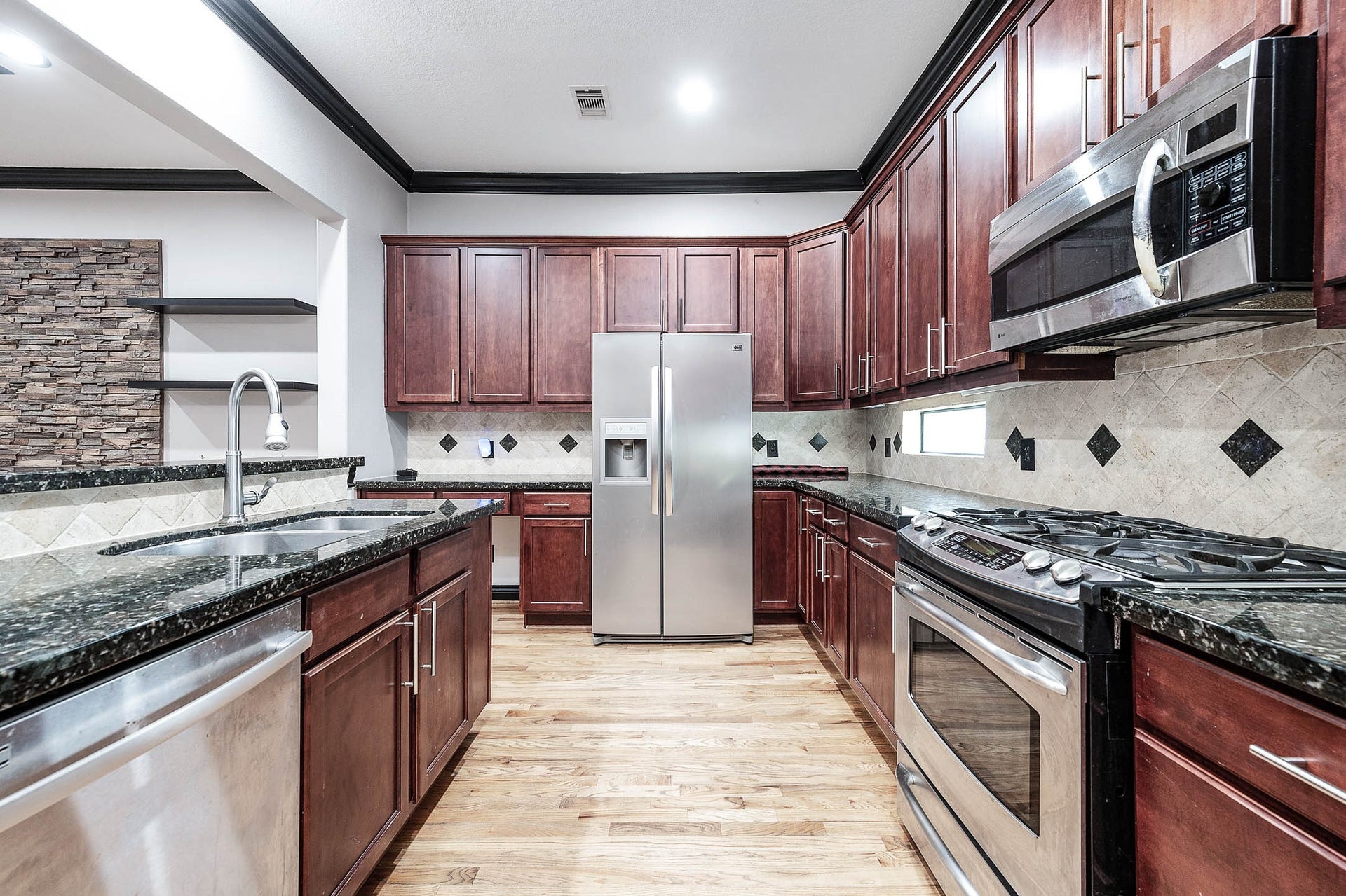 2503 Dallas Street, Houston, TX 77003 2503 Dallas Street, Houston, TX 77003