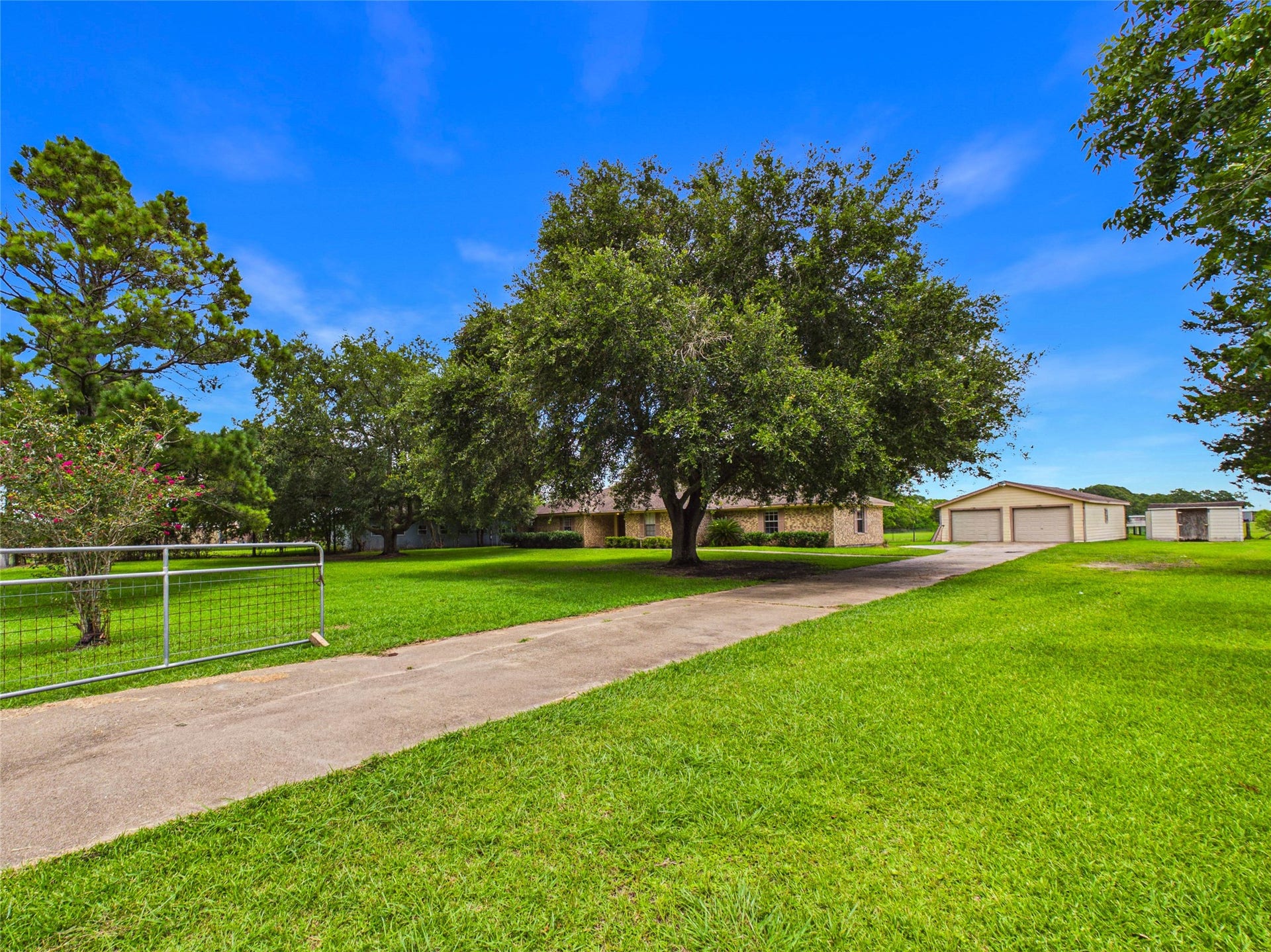 7711 Avenue M, Santa Fe, TX 77510 7711 Avenue M, Santa Fe, TX 77510