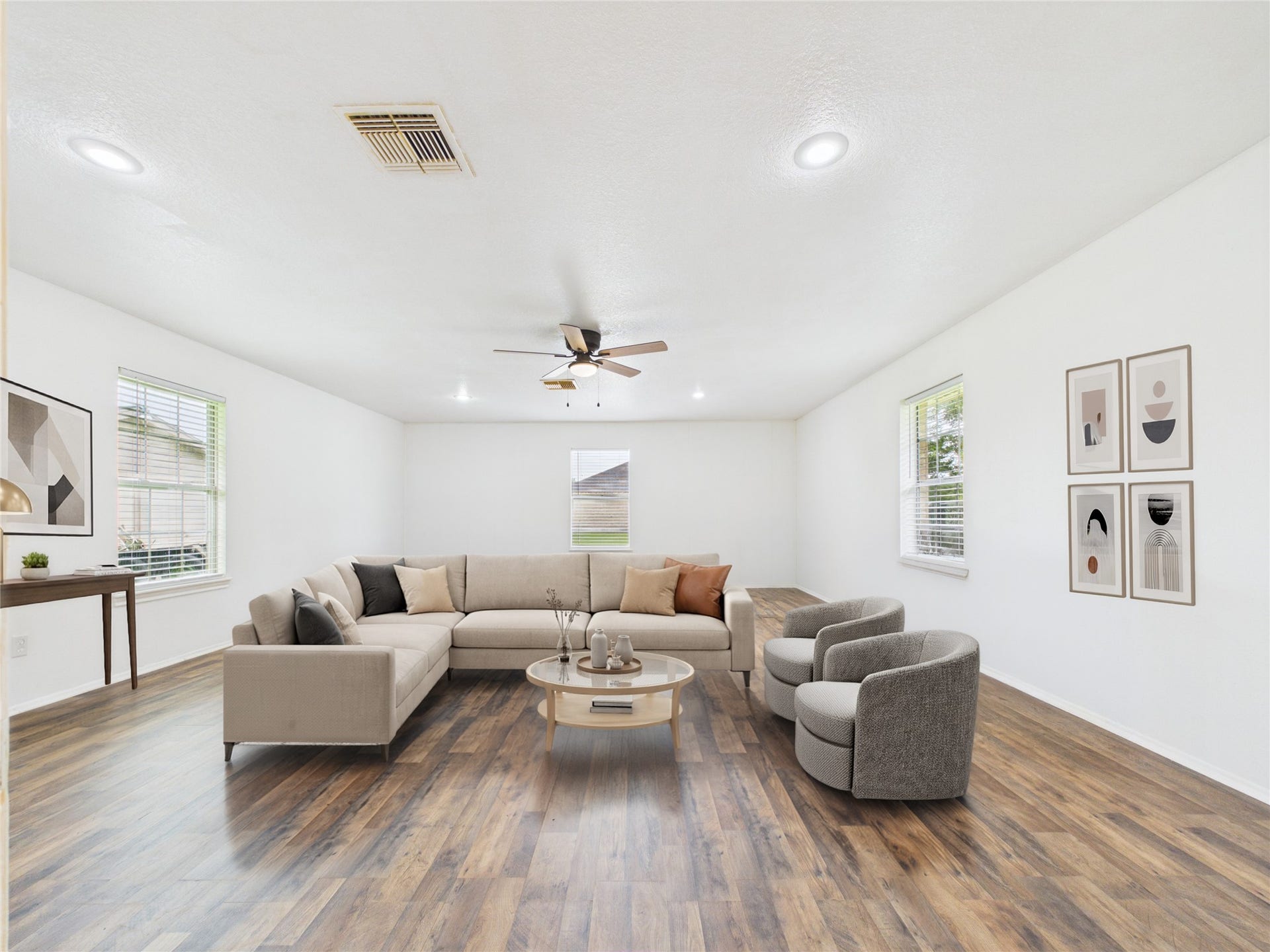 7711 Avenue M, Santa Fe, TX 77510 Over 450 sqft bonus room perfect for a game room or second living room!