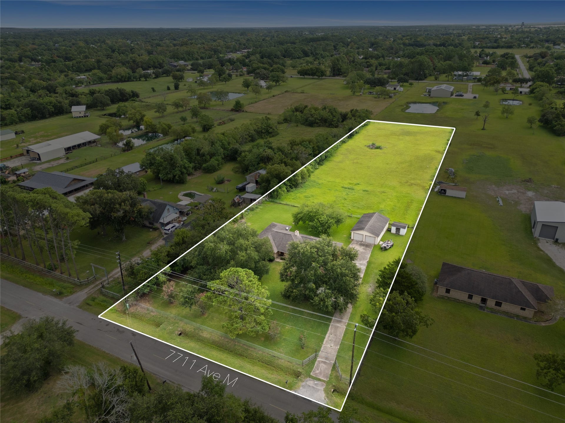 7711 Avenue M, Santa Fe, TX 77510 7711 Avenue M, Santa Fe, TX 77510