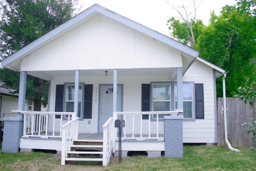 Property photo for 1310 4th Street, Rosenberg, TX