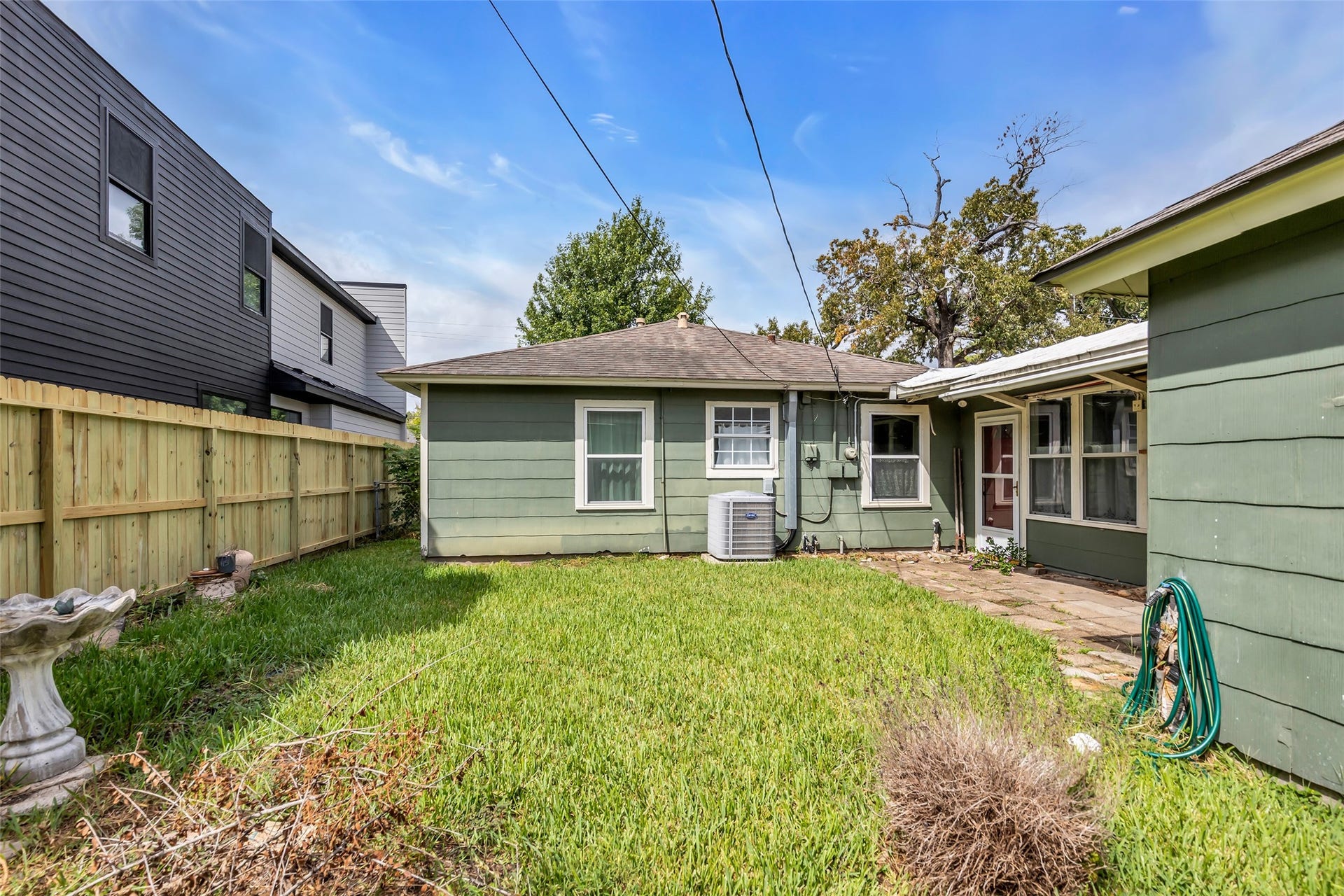 1518 Afton Street, Houston, TX 77055 Large backyard space - plenty of room for a plunge pool or lap pool.