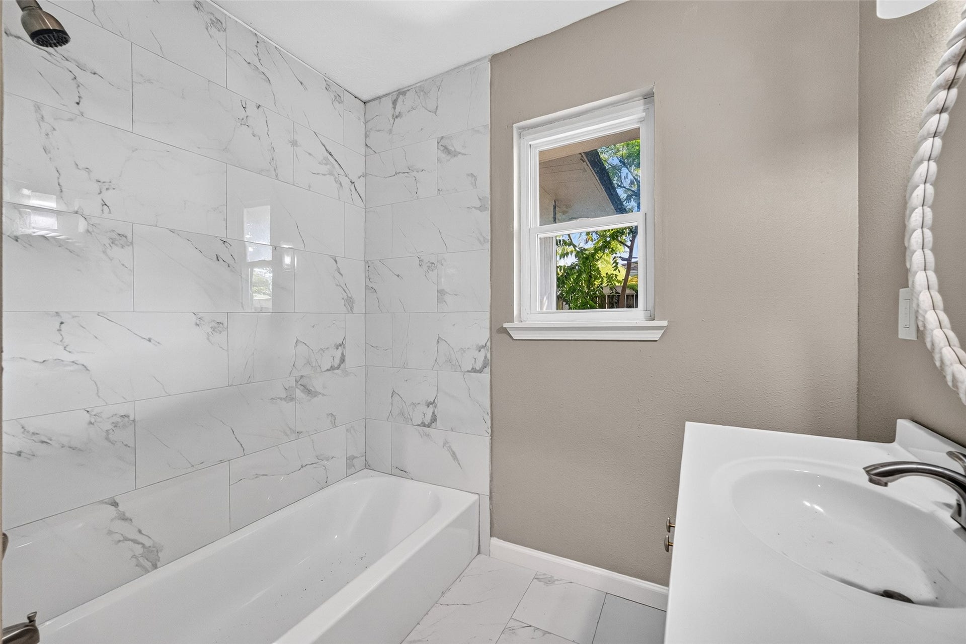 7938 Glen Vista Street, Houston, TX 77061 7938 Glen Vista Street, Houston, TX 77061