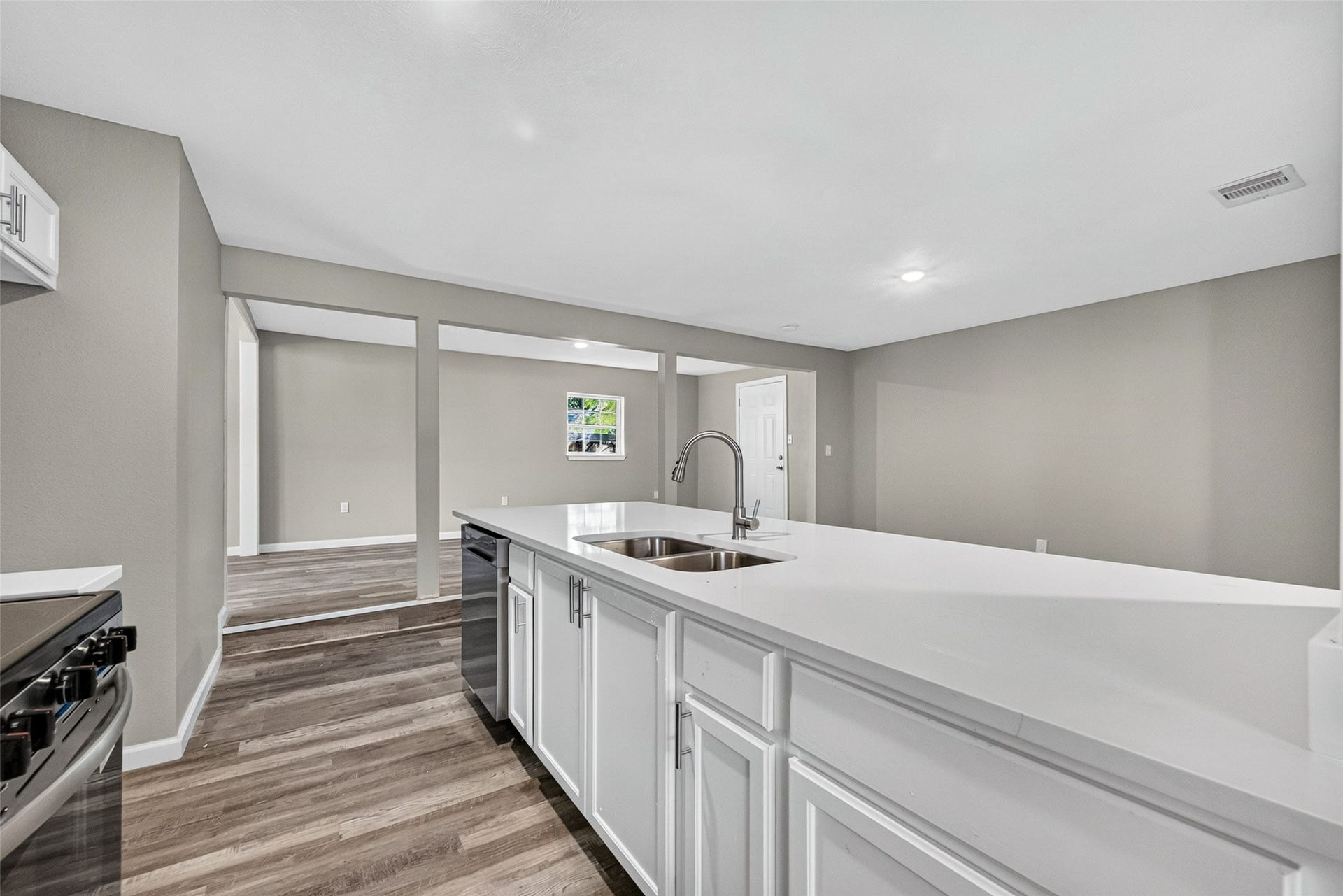 7938 Glen Vista Street, Houston, TX 77061 7938 Glen Vista Street, Houston, TX 77061