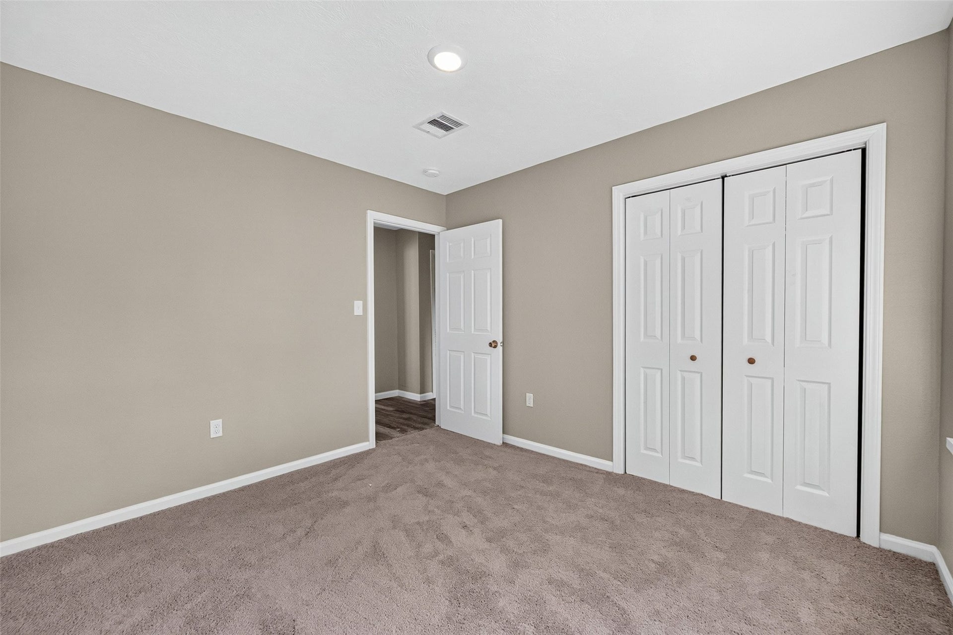 7938 Glen Vista Street, Houston, TX 77061 7938 Glen Vista Street, Houston, TX 77061