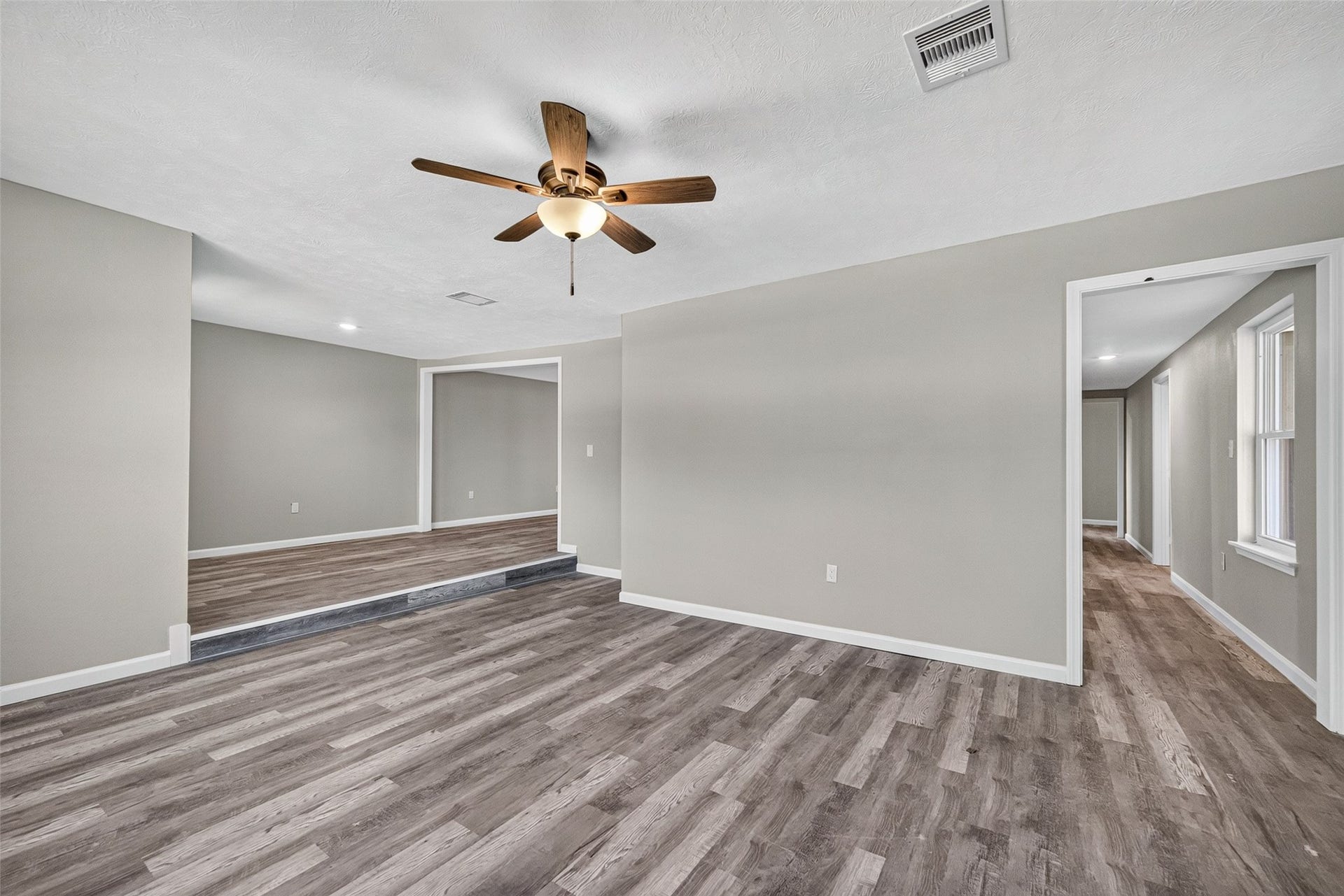 7938 Glen Vista Street, Houston, TX 77061 7938 Glen Vista Street, Houston, TX 77061