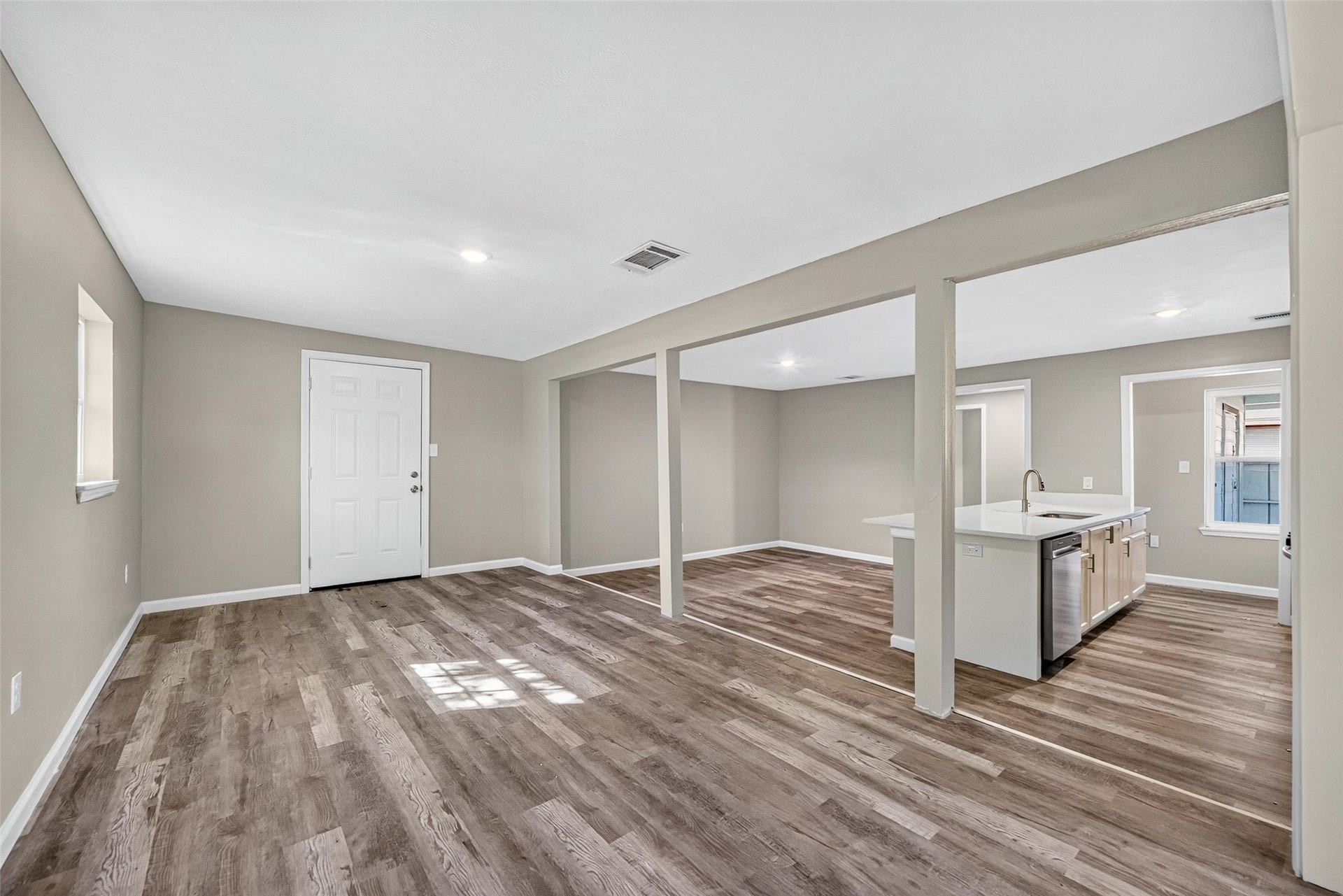 7938 Glen Vista Street, Houston, TX 77061 7938 Glen Vista Street, Houston, TX 77061