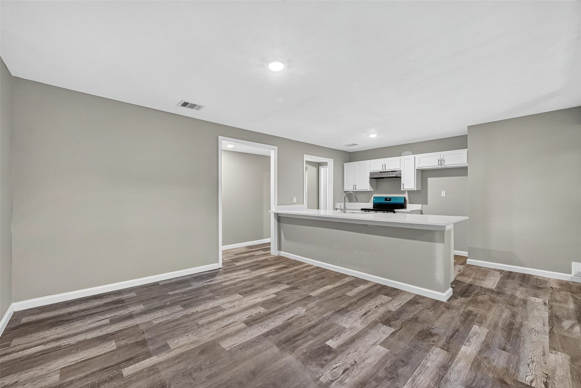 7938 Glen Vista Street, Houston, TX 77061 7938 Glen Vista Street, Houston, TX 77061