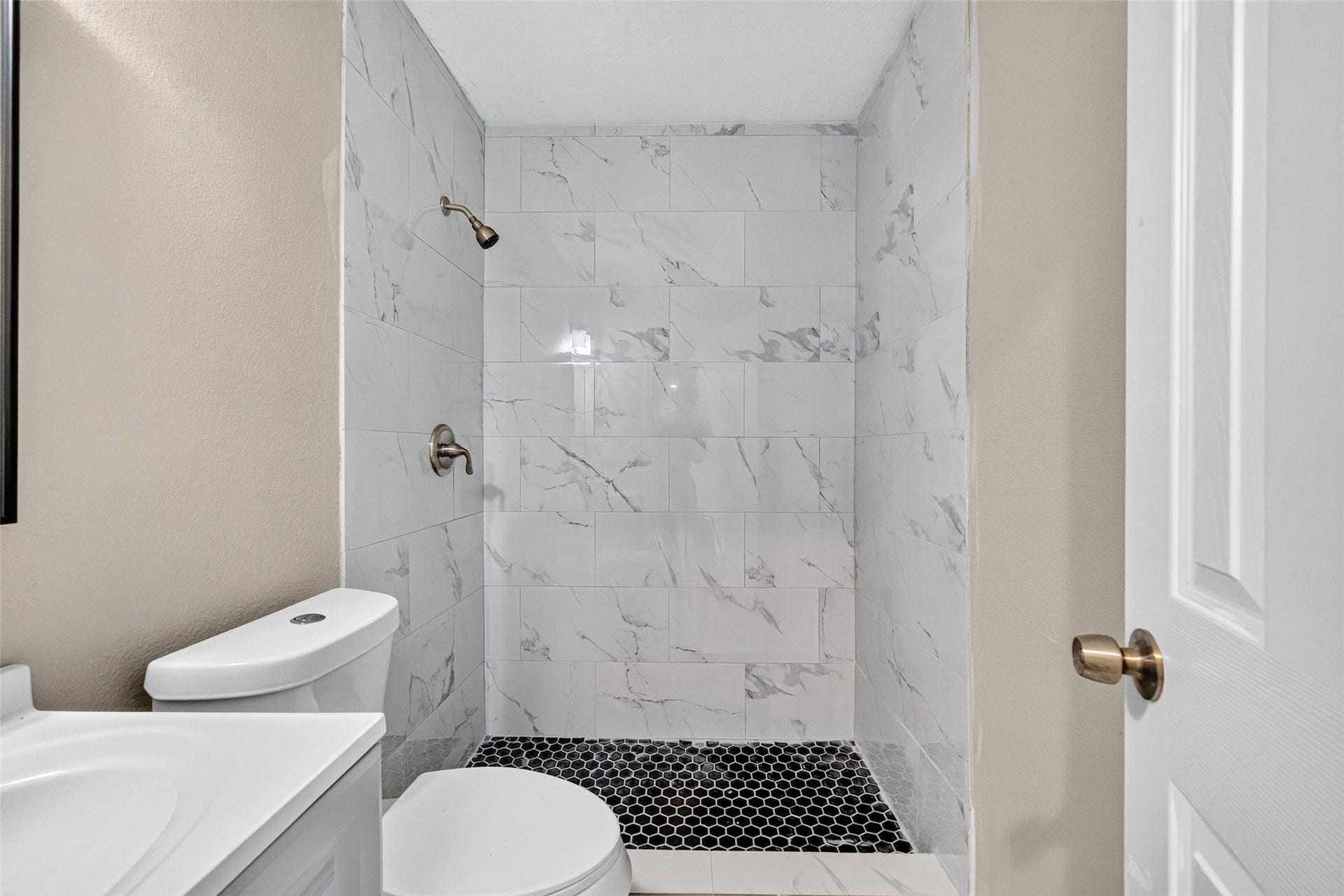 7938 Glen Vista Street, Houston, TX 77061 7938 Glen Vista Street, Houston, TX 77061