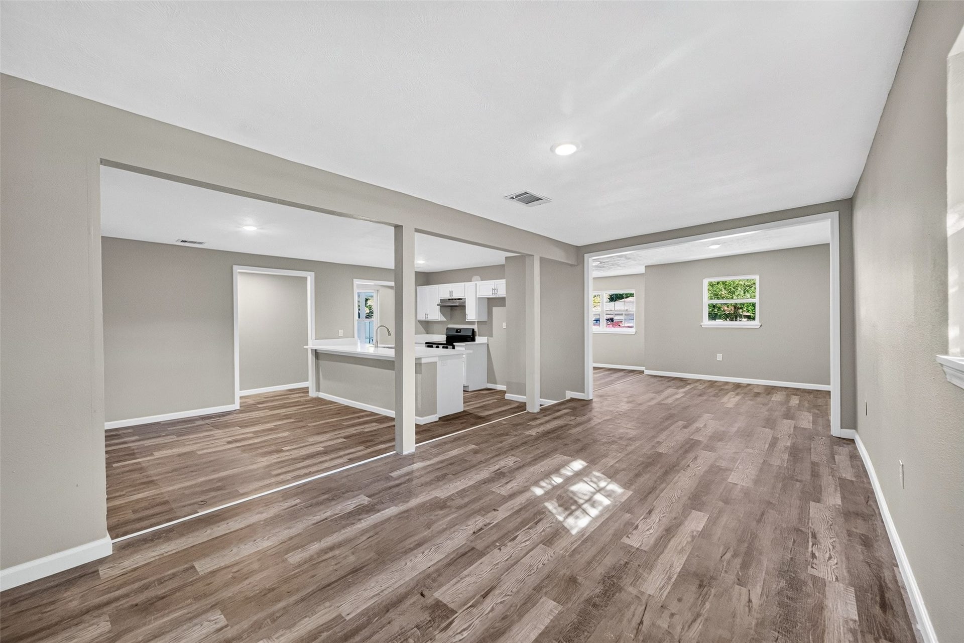 7938 Glen Vista Street, Houston, TX 77061 7938 Glen Vista Street, Houston, TX 77061