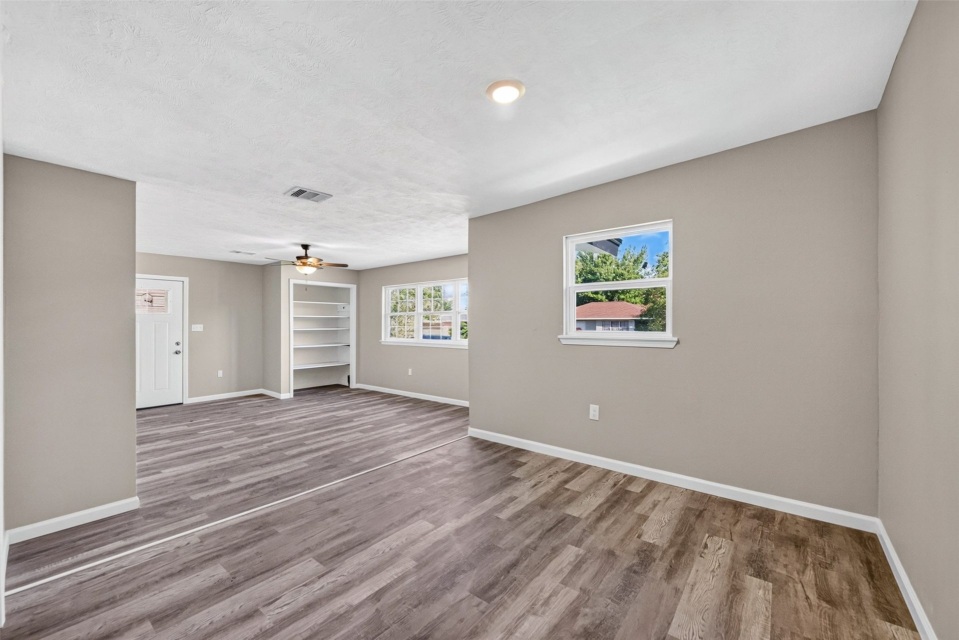 7938 Glen Vista Street, Houston, TX 77061 7938 Glen Vista Street, Houston, TX 77061