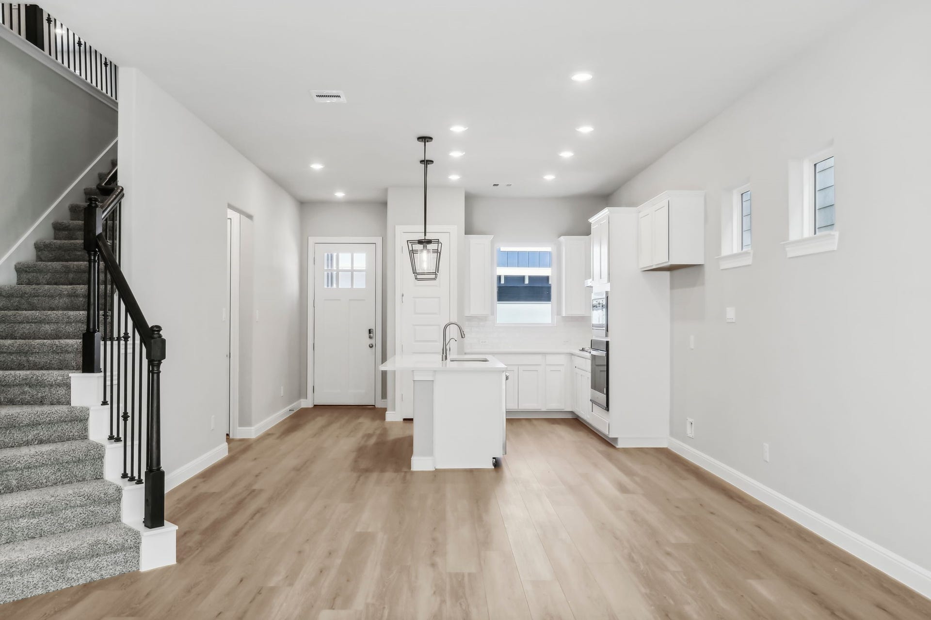 Photo is not of actual home, but is an inspirational photo of builder's model home and may depict options, furnishings, and/or decorator features that are not included.