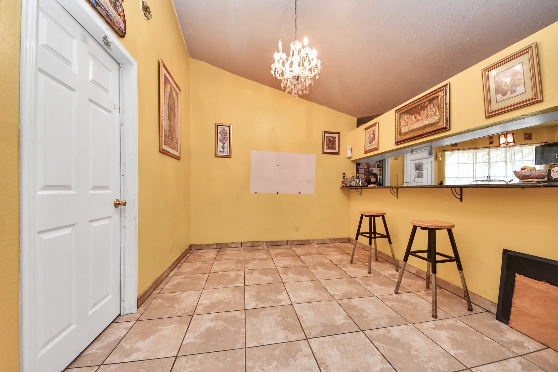 3302 Hombly Road, Houston, TX 77066 3302 Hombly Road, Houston, TX 77066