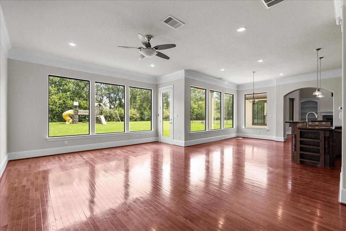 205 Del Monte Drive, Friendswood, TX 77546 205 Del Monte Drive, Friendswood, TX 77546