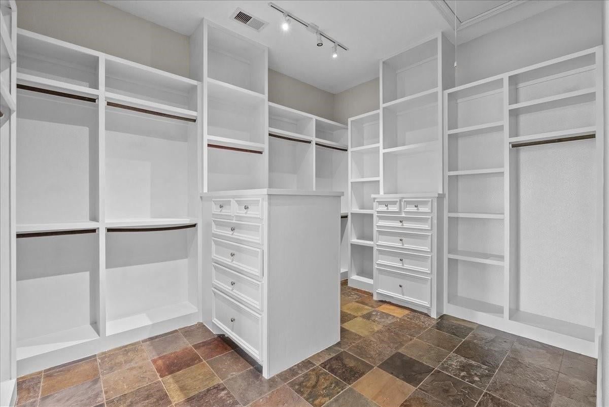 205 Del Monte Drive, Friendswood, TX 77546 205 Del Monte Drive, Friendswood, TX 77546