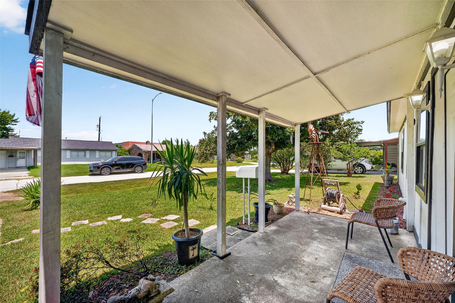2110 Hillshire Drive, Deer Park, TX 77536 2110 Hillshire Drive, Deer Park, TX 77536