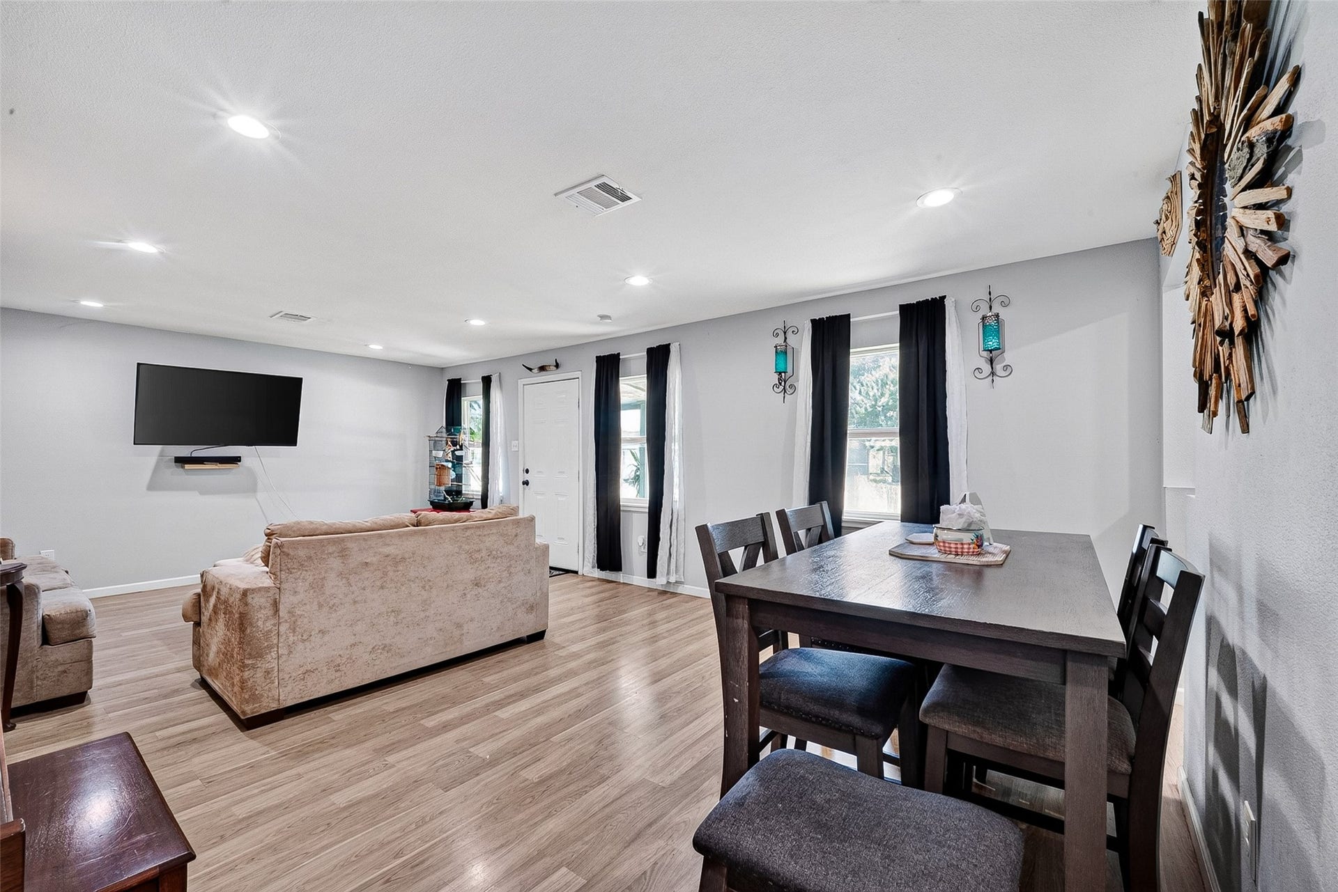 2110 Hillshire Drive, Deer Park, TX 77536 2110 Hillshire Drive, Deer Park, TX 77536