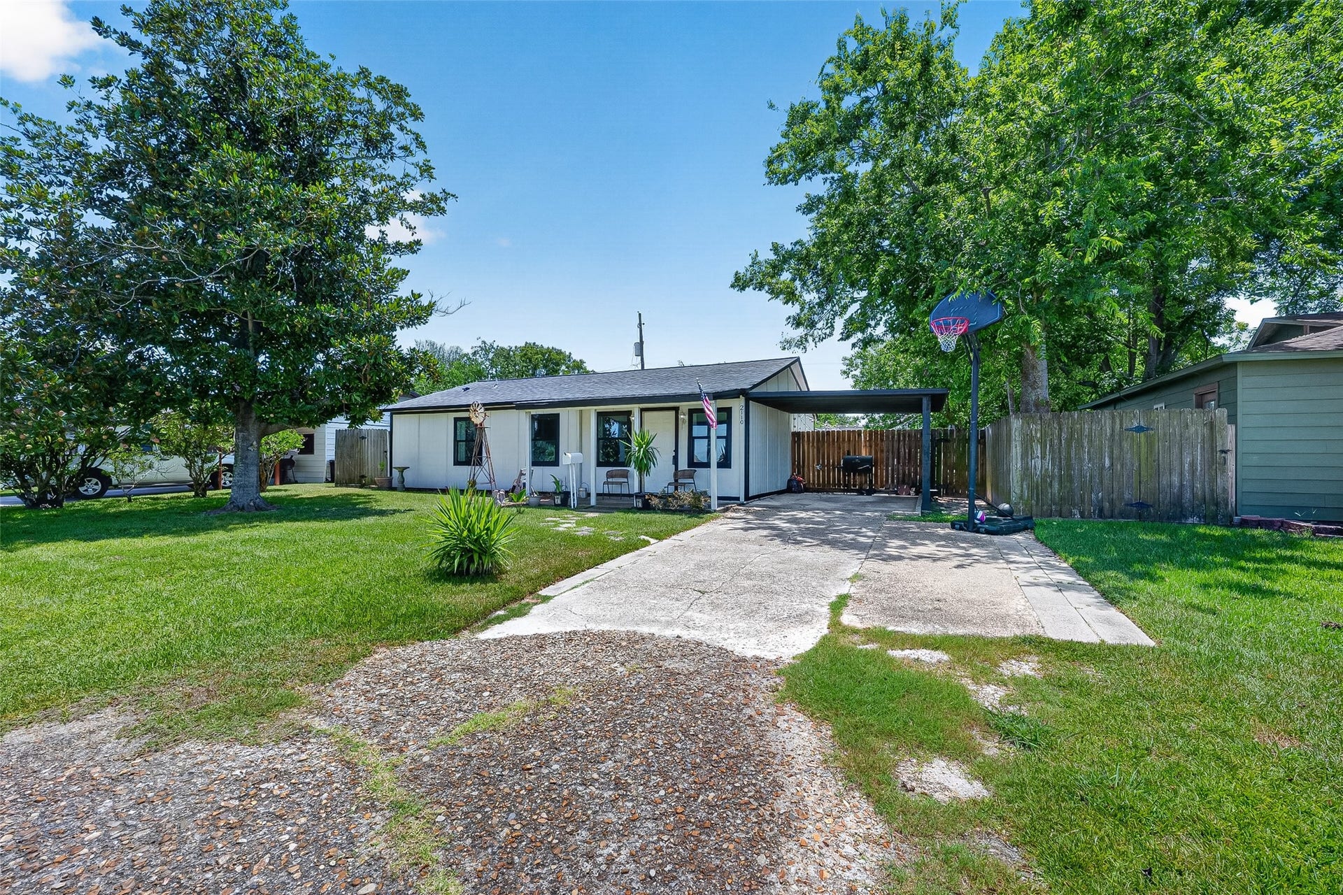 2110 Hillshire Drive, Deer Park, TX 77536 2110 Hillshire Drive, Deer Park, TX 77536