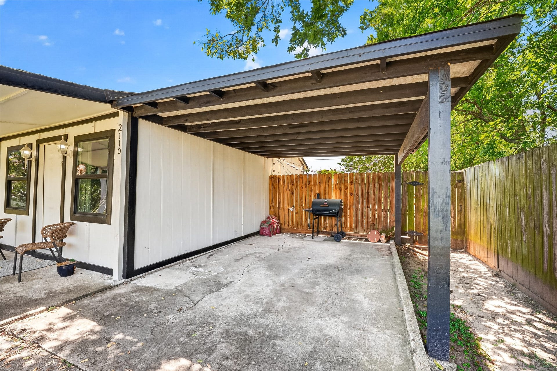 2110 Hillshire Drive, Deer Park, TX 77536 2110 Hillshire Drive, Deer Park, TX 77536