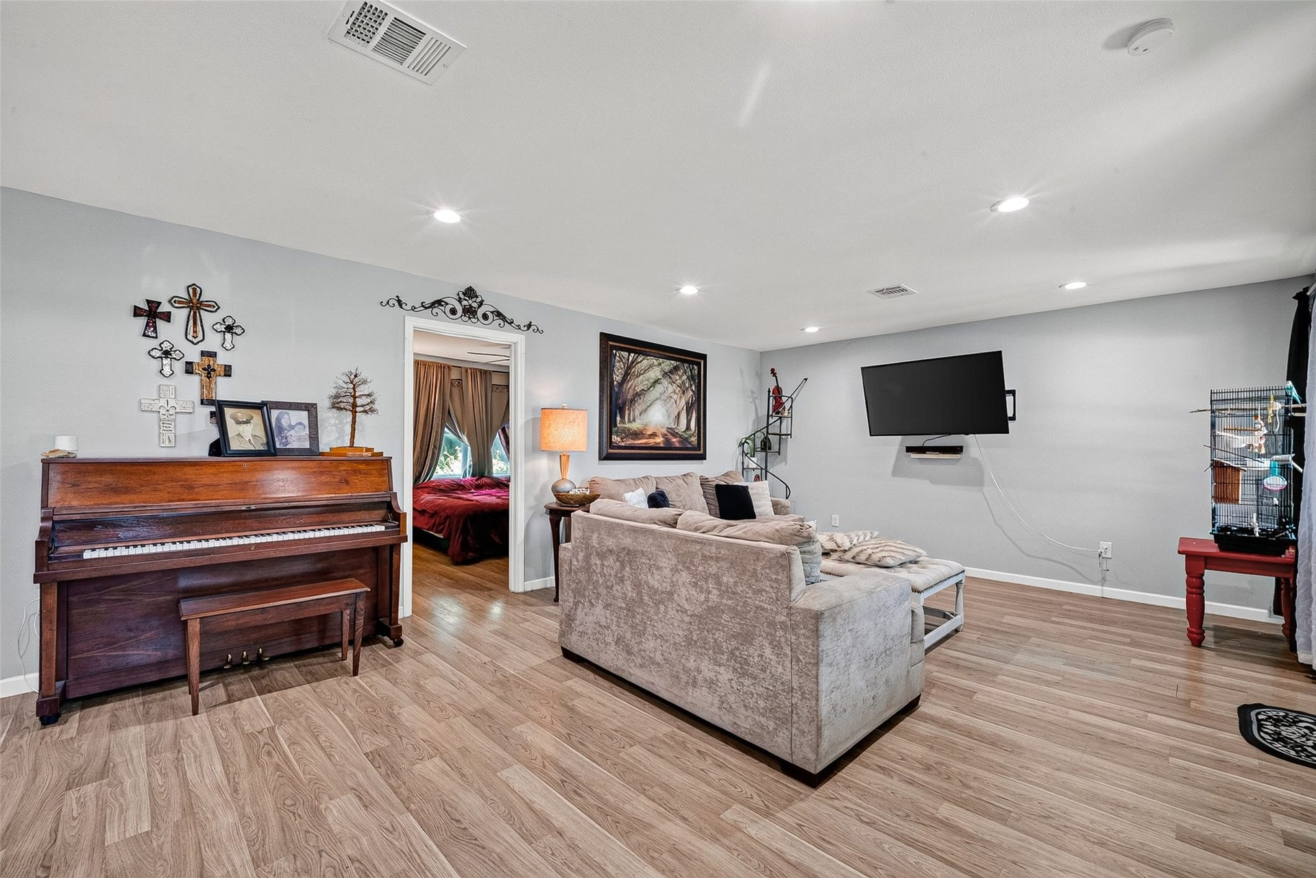2110 Hillshire Drive, Deer Park, TX 77536 2110 Hillshire Drive, Deer Park, TX 77536