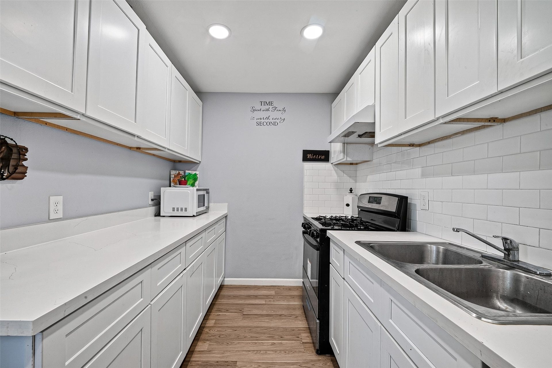 2110 Hillshire Drive, Deer Park, TX 77536 2110 Hillshire Drive, Deer Park, TX 77536
