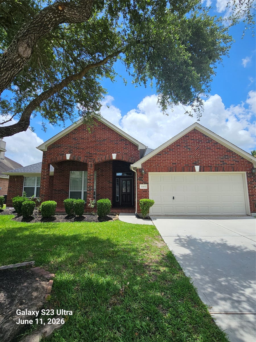 Property photo for 11402 Softbreeze Court, Pearland, TX