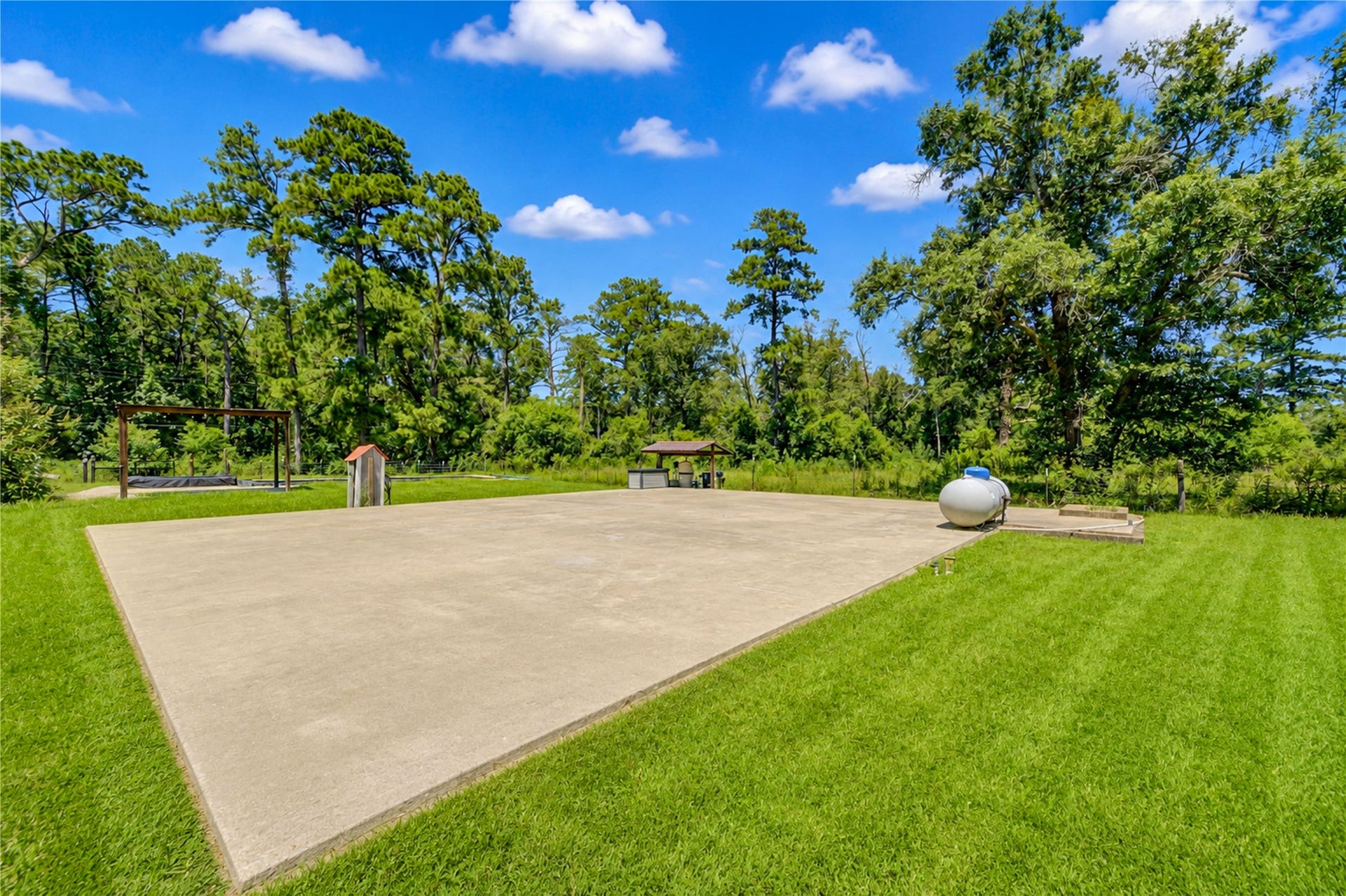 13497 Morgan Drive, Splendora, TX 77372