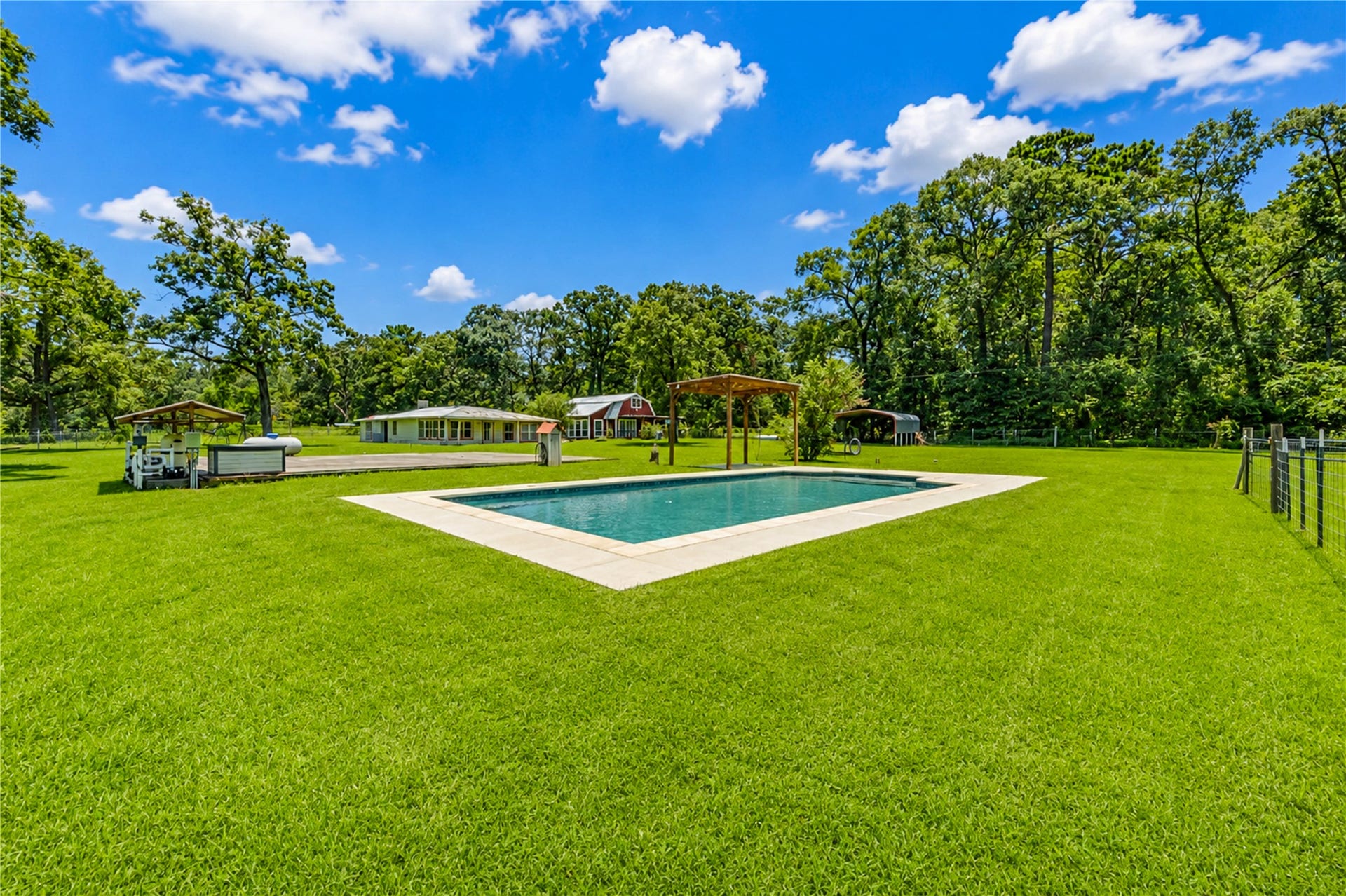 13497 Morgan Drive, Splendora, TX 77372