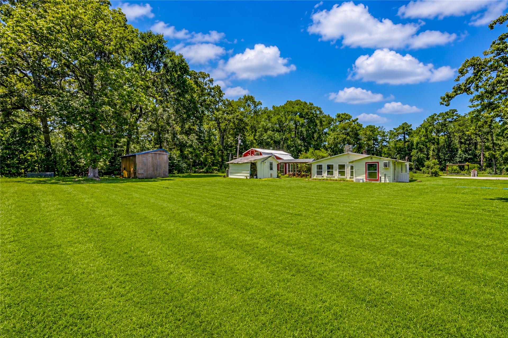 13497 Morgan Drive, Splendora, TX 77372