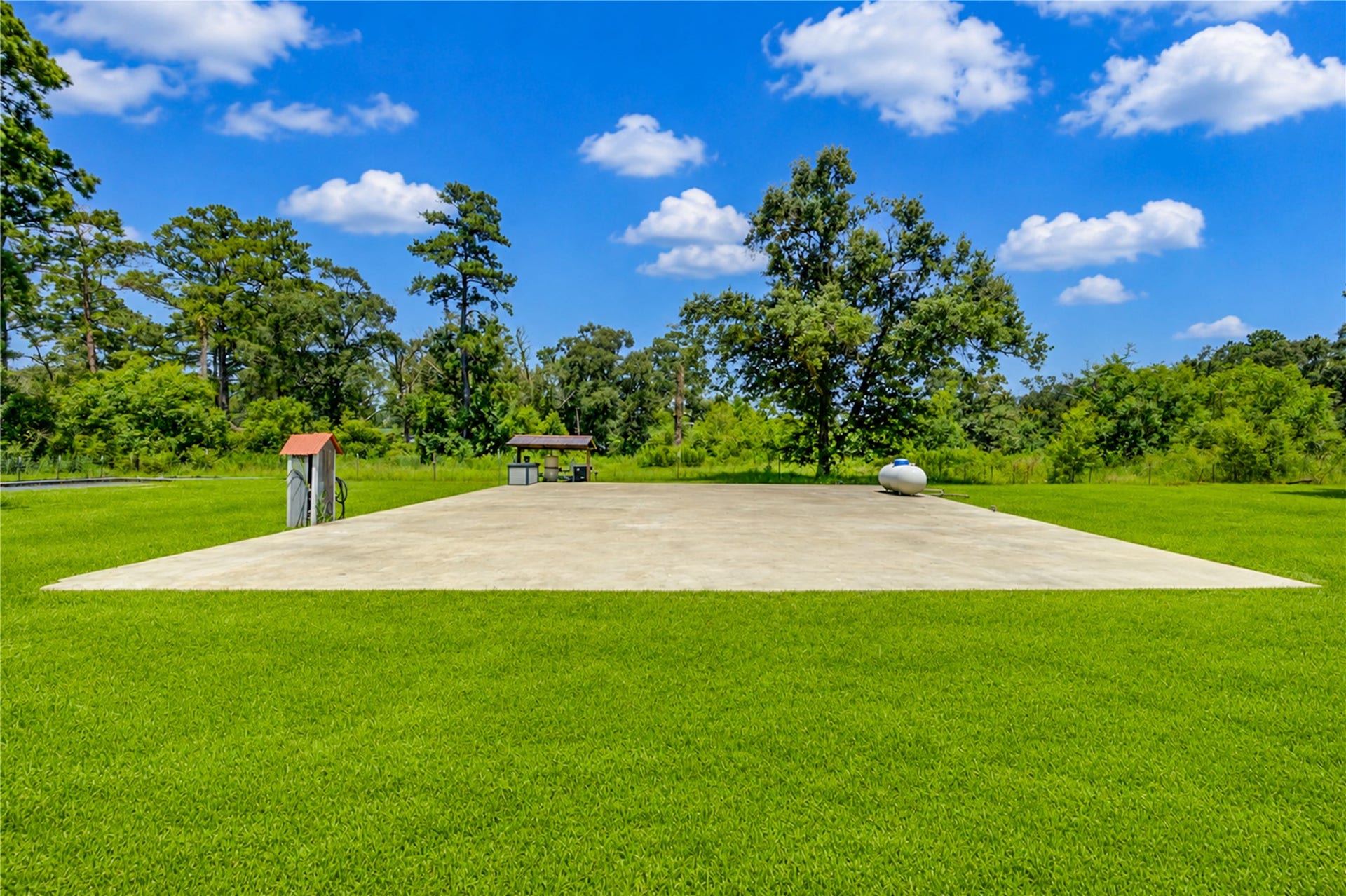 13497 Morgan Drive, Splendora, TX 77372