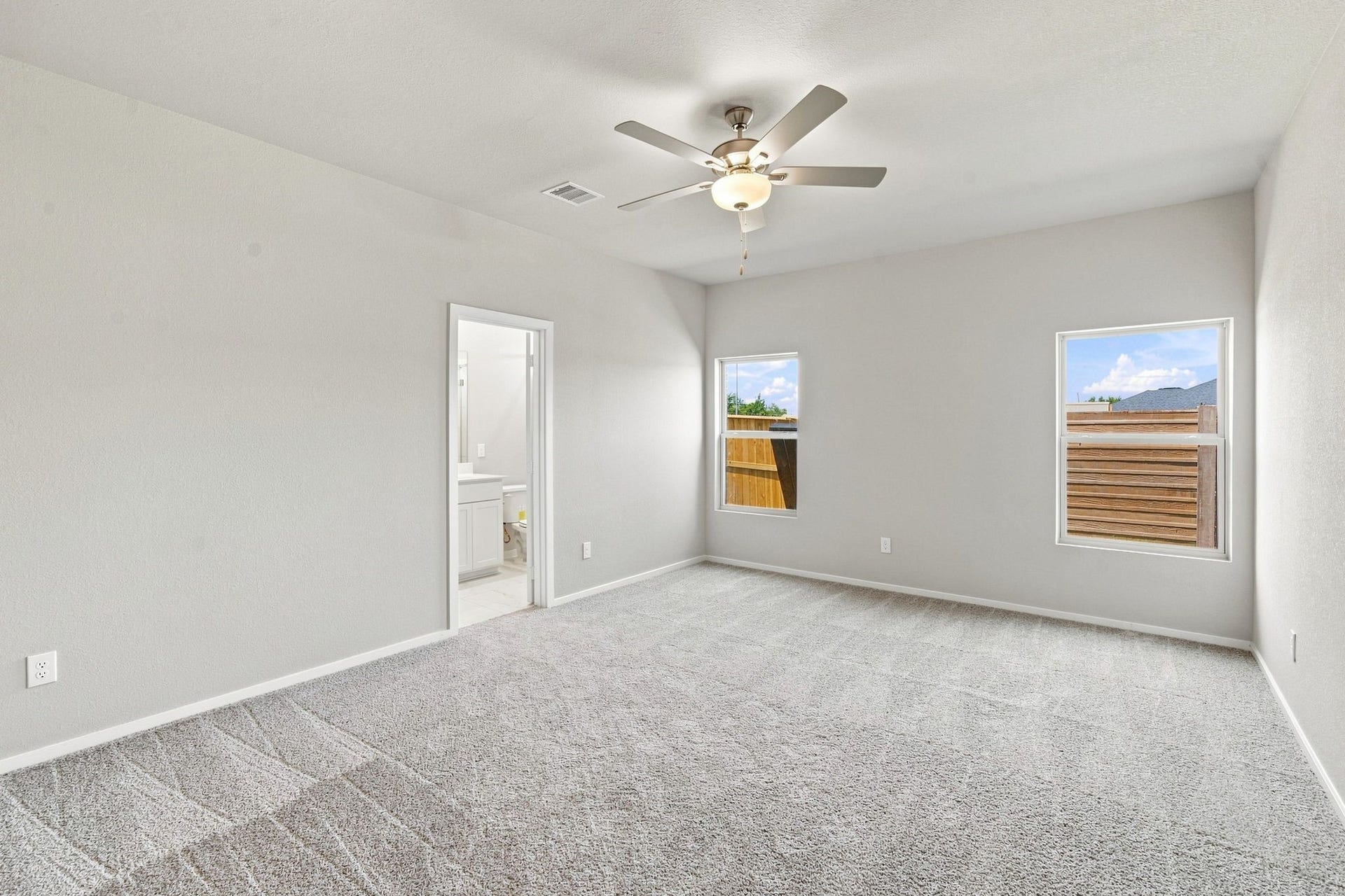 2796 English Laurel Drive, Alvin, TX 77511 2796 English Laurel Drive, Alvin, TX 77511