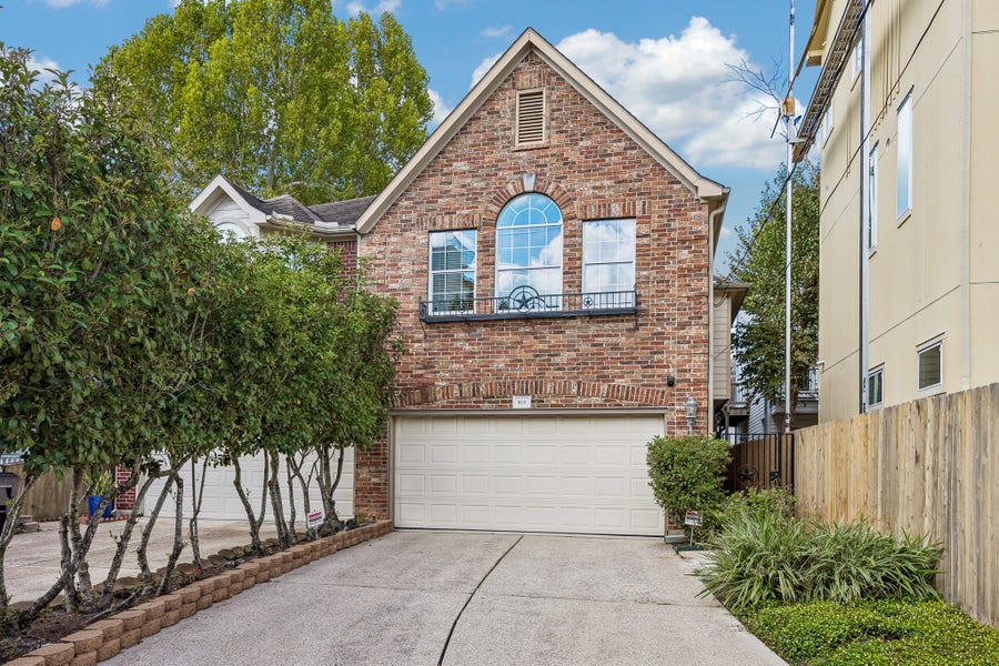 Property photo for 813 Olive Street, Houston, TX