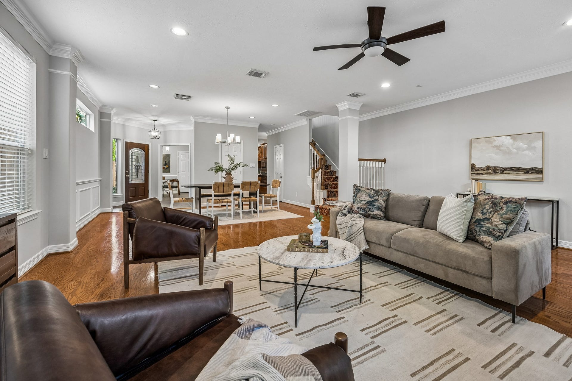 813 Olive Street, Houston, TX 77007 Bright, open living spaces designed for everything from quiet evenings to gathering with friends.