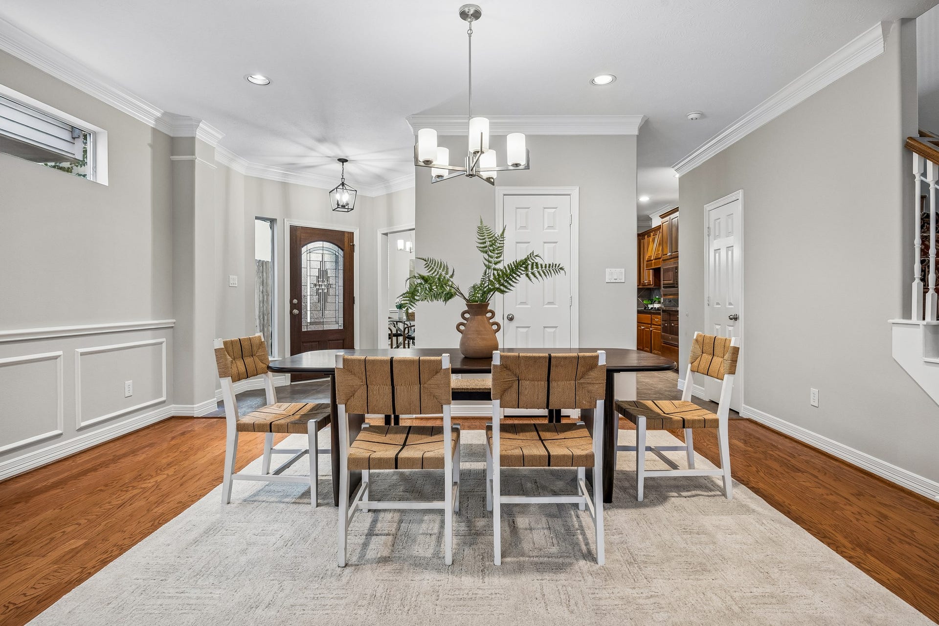 813 Olive Street, Houston, TX 77007 From weeknight dinners to special celebrations, there's room to make every gathering memorable.