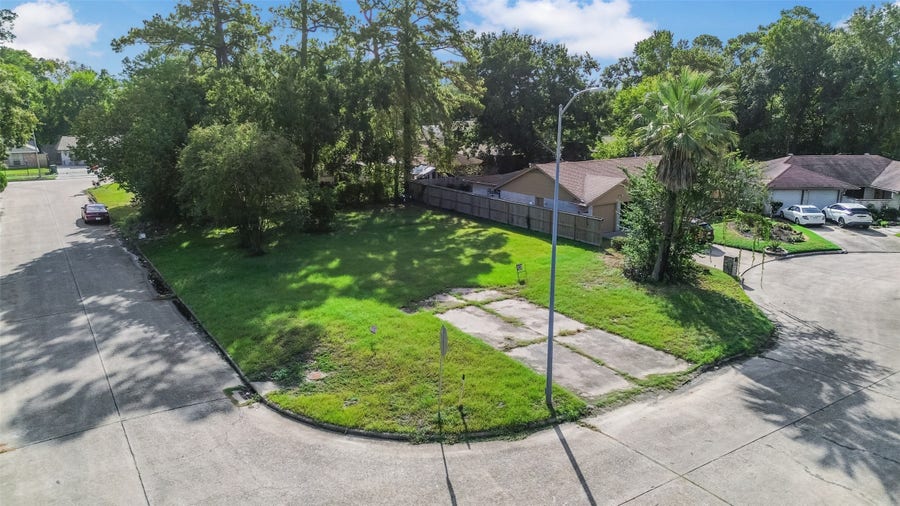 Property photo for 10814 Ribstone Circle, Houston, TX