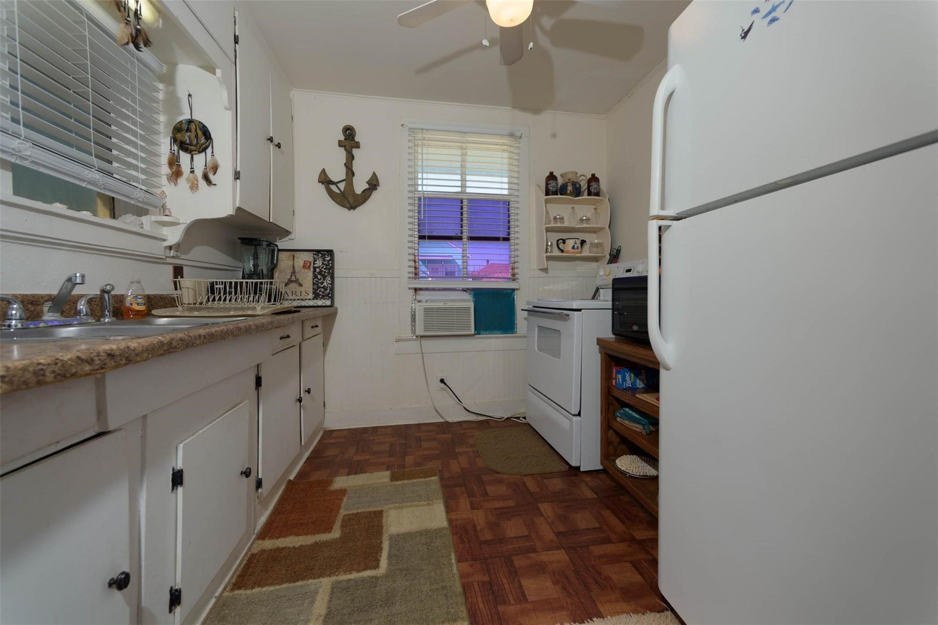 3014 Avenue R 1/2, Galveston, TX 77550