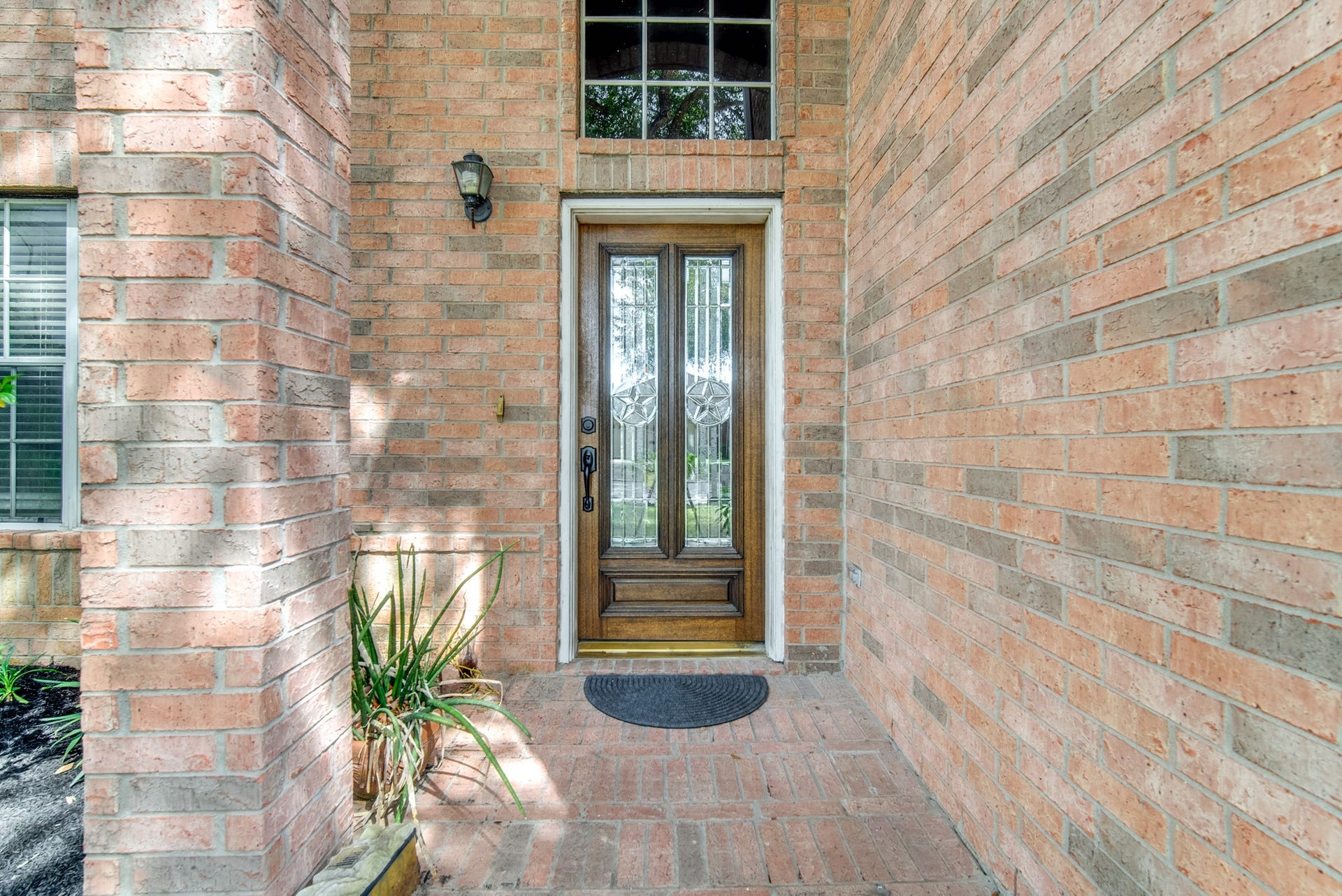 9703 Berkshire Trace, Pearland, TX 77584 Welcome home