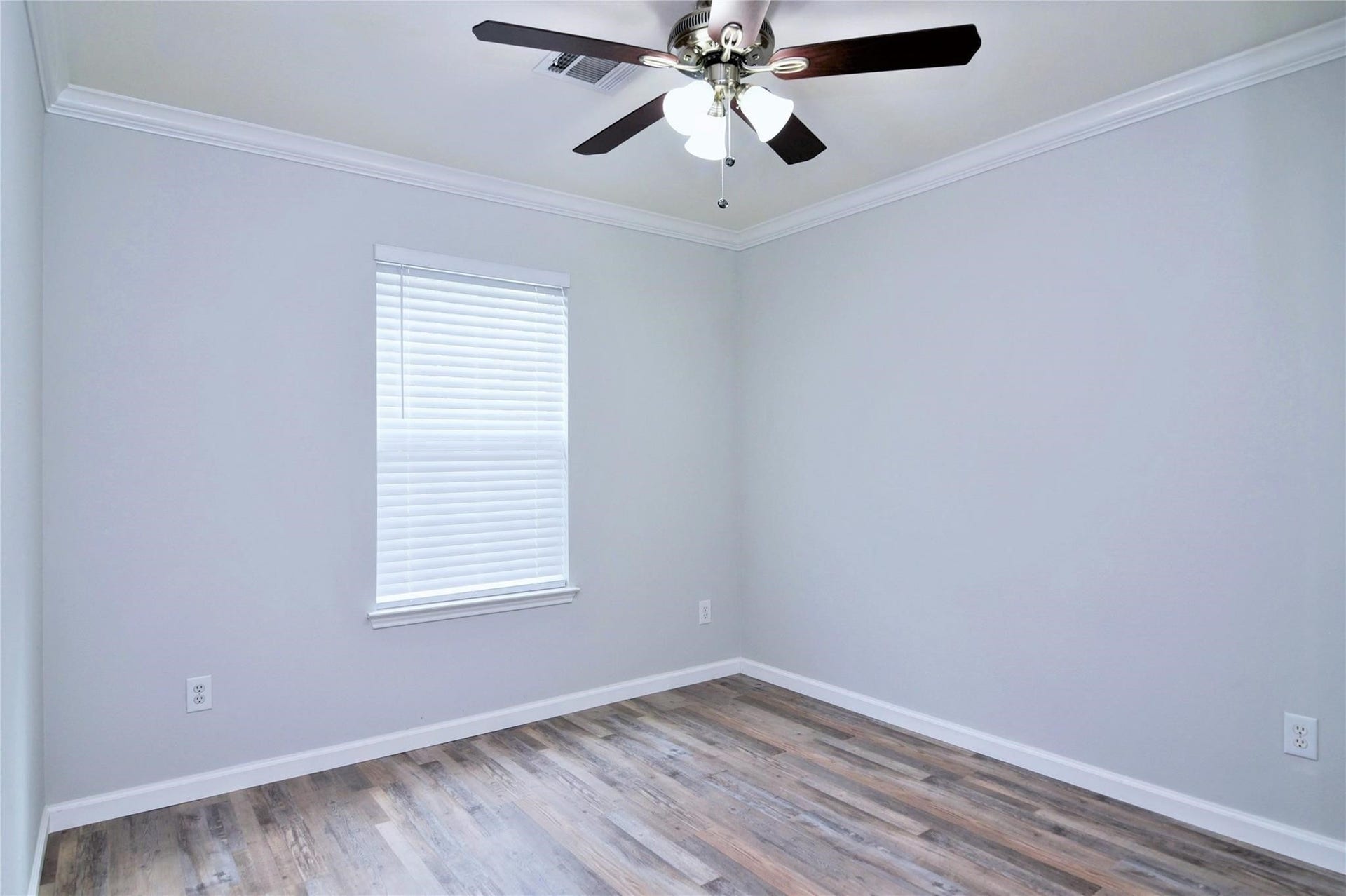 13326 Amber Lodge Lane, Houston, TX 77083 13326 Amber Lodge Lane, Houston, TX 77083