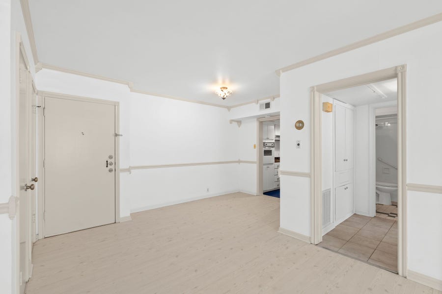 Property photo for 2601 Bellefontaine Street, #B105, Houston, TX