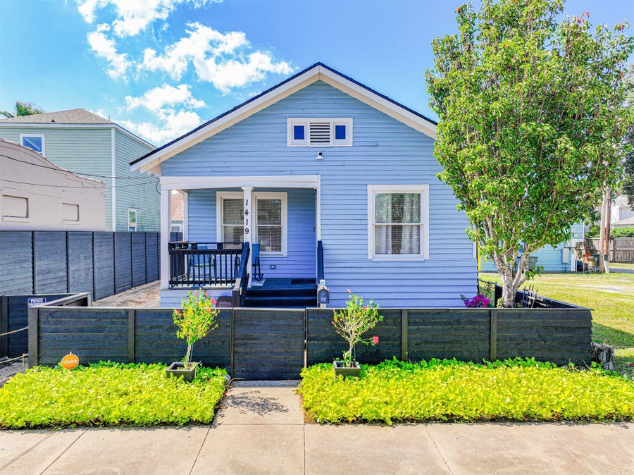 Property photo for 1419 39th Street, Galveston, TX