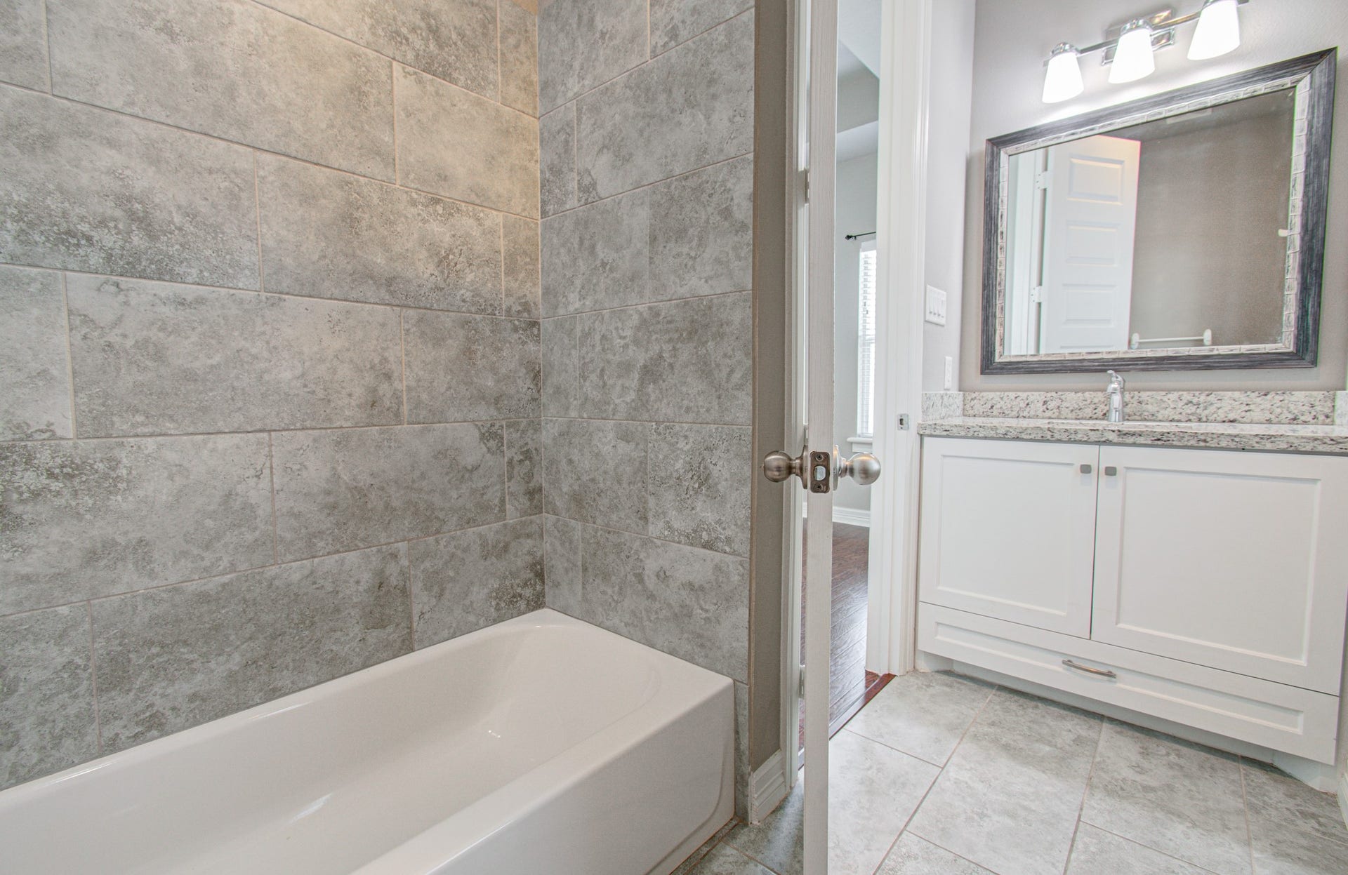 10908 Upland Retreat Drive, Houston, TX 77043