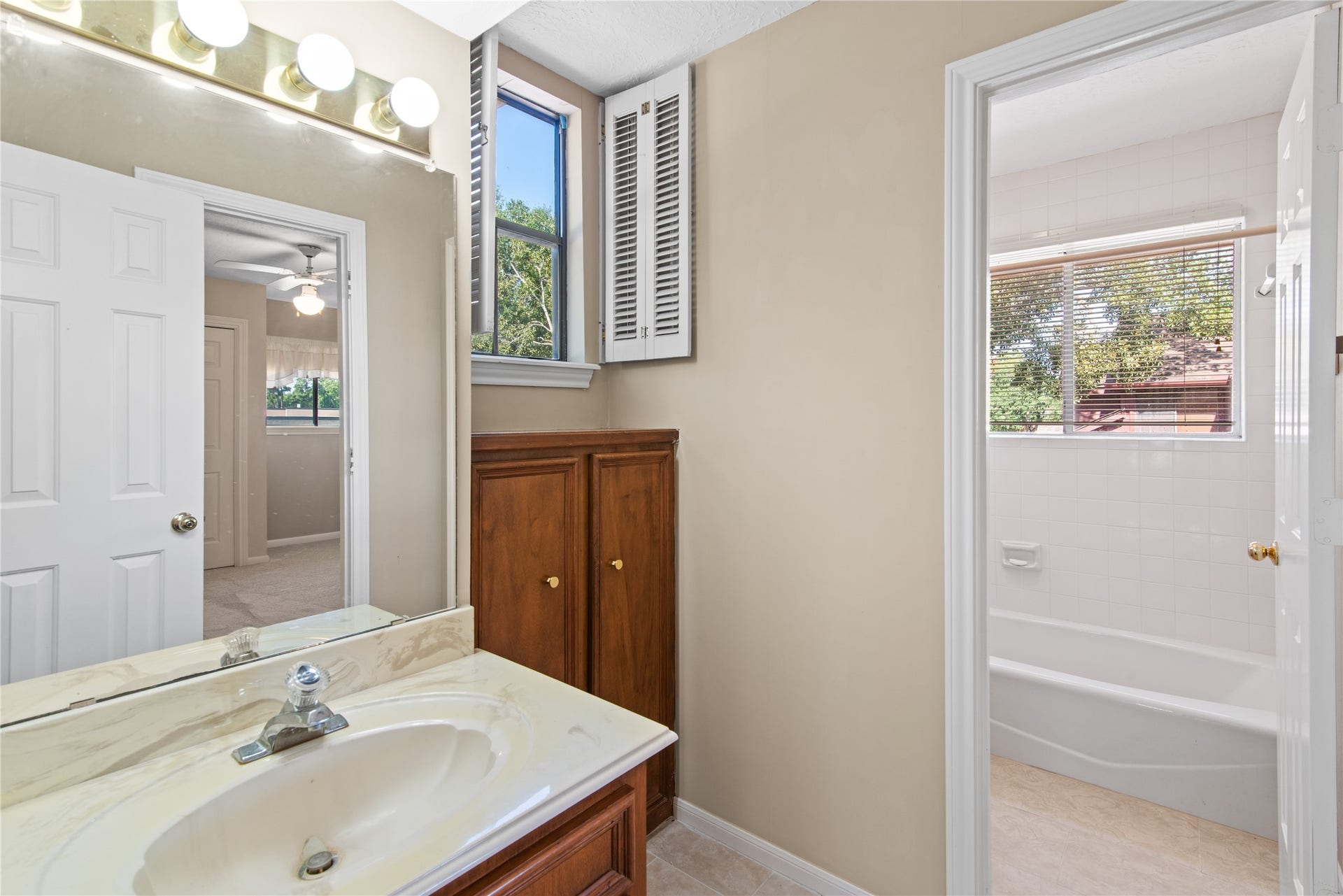 11606 Taos Lane, Houston, TX 77070 11606 Taos Lane, Houston, TX 77070